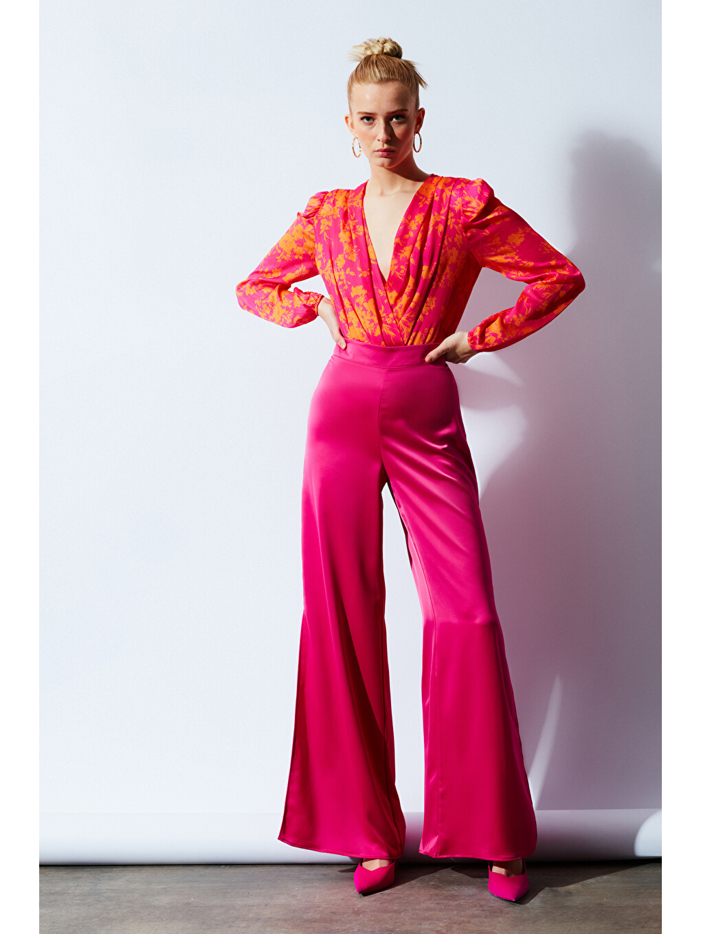 Yırtmaç Detaylı Saten Pantolon - Fuşya-3