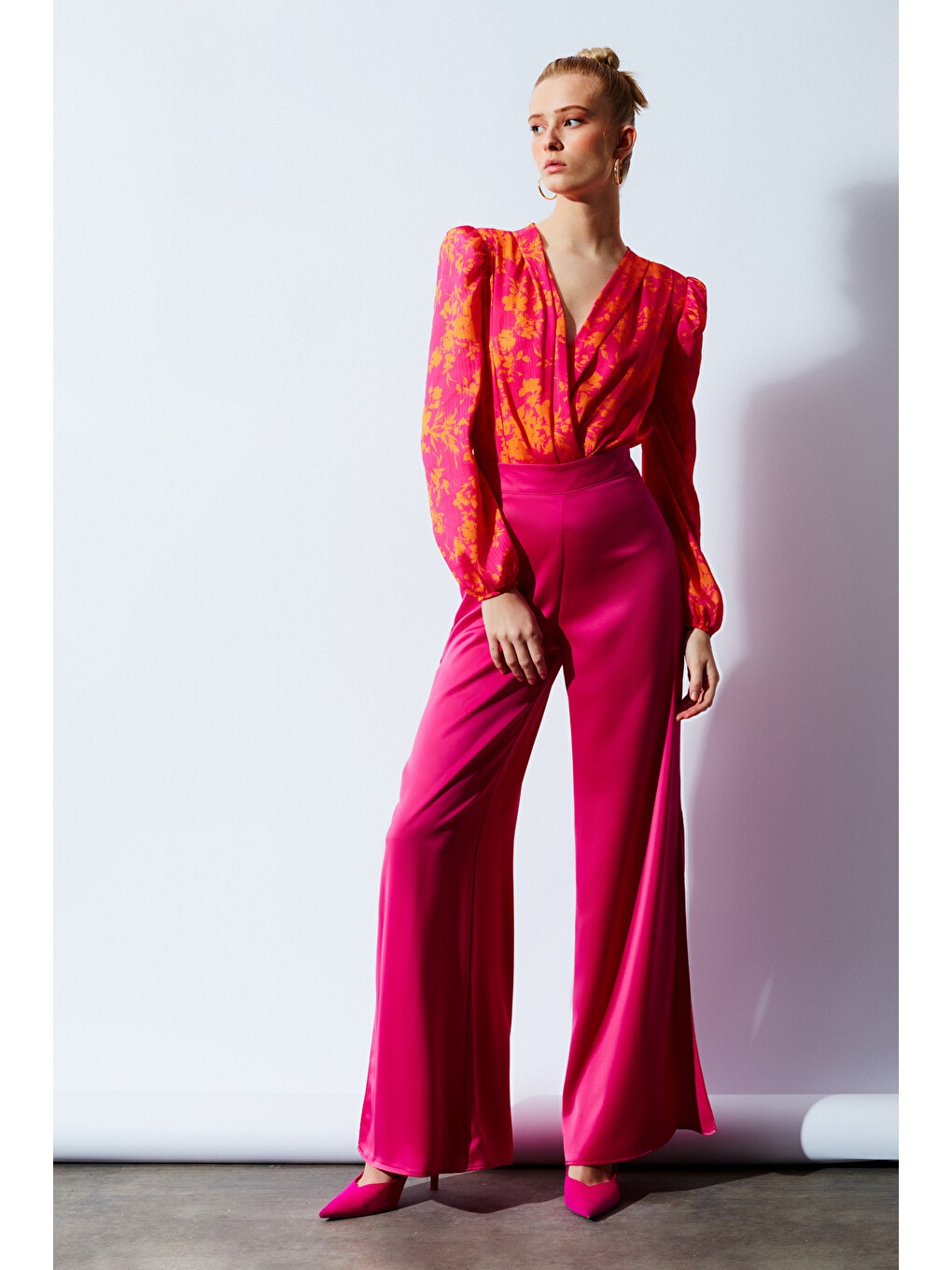 Yırtmaç Detaylı Saten Pantolon - Fuşya-4