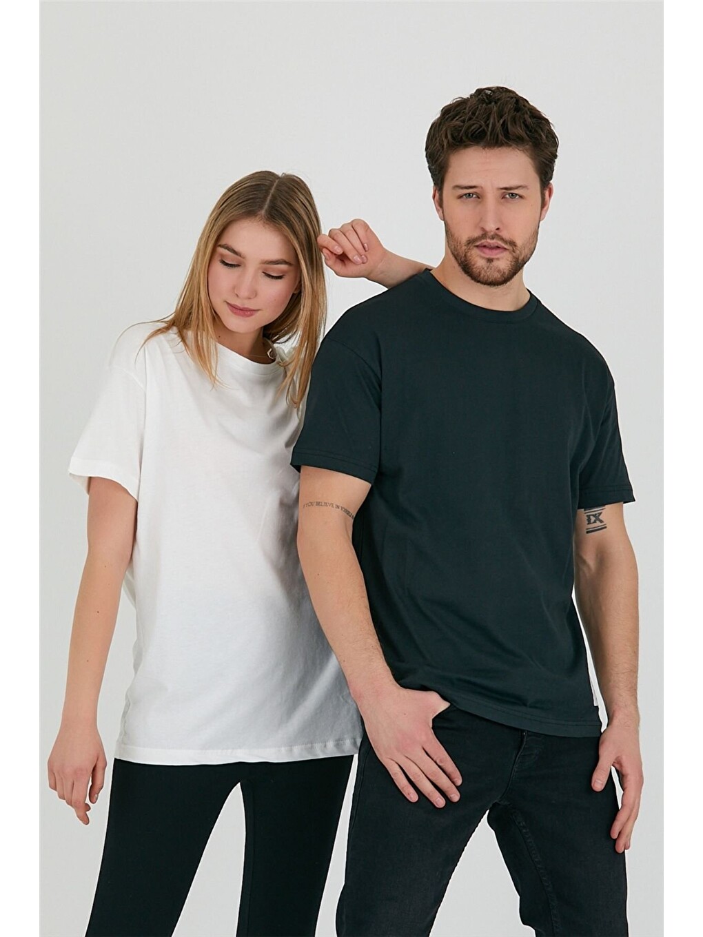 Siyah Unisex Relaxed Fit Tişört-5