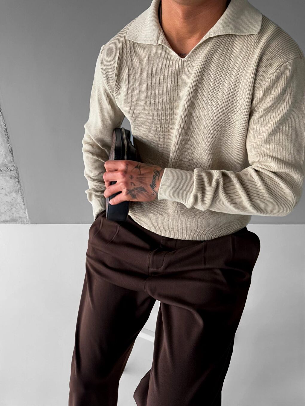 Erkek Polo V Yaka Slim Fit Basic Kazak Bej-4