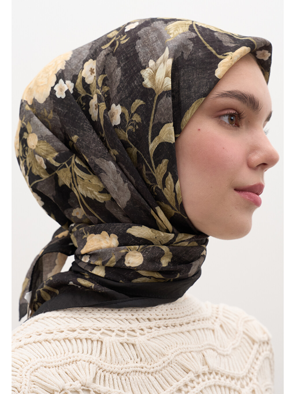 Reverıe Desen Pamuklu Viskon Eşarp Siyah-6