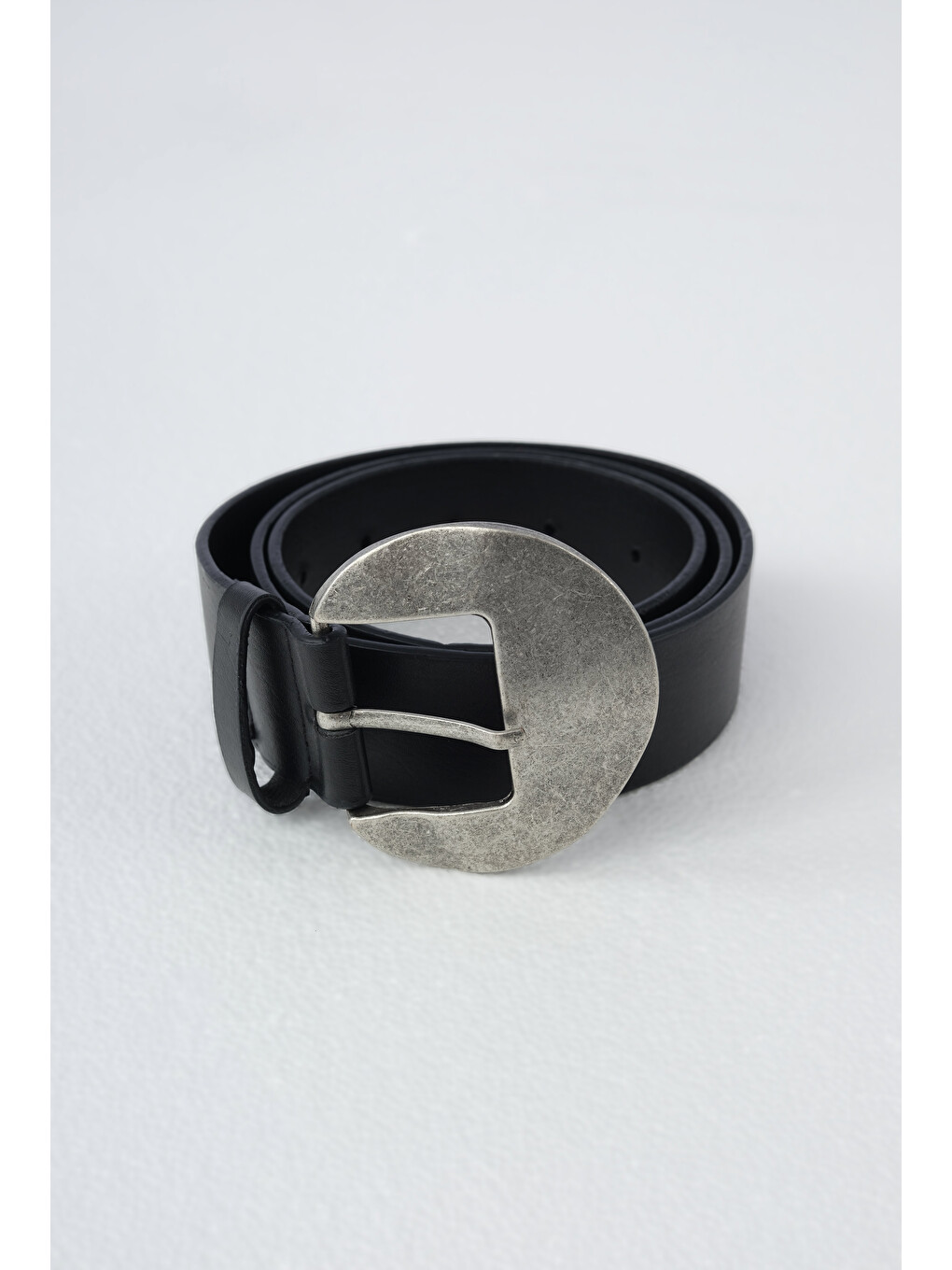 Oval Metal Tokalı Kemer Siyah