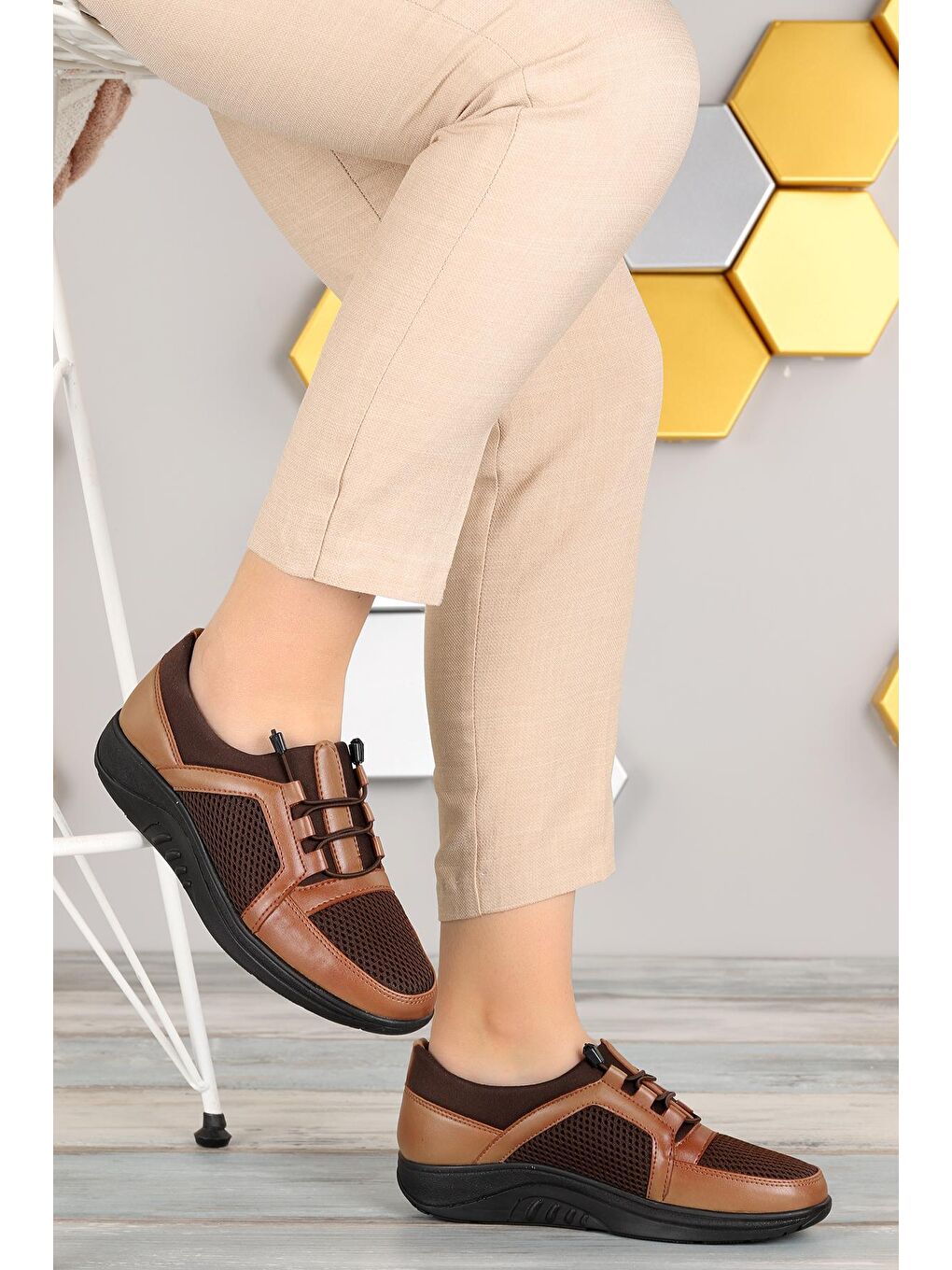 Bej Rahat Konfor Özel Topuk Jeli Anne Günlük Ayakkabı  Y707-2