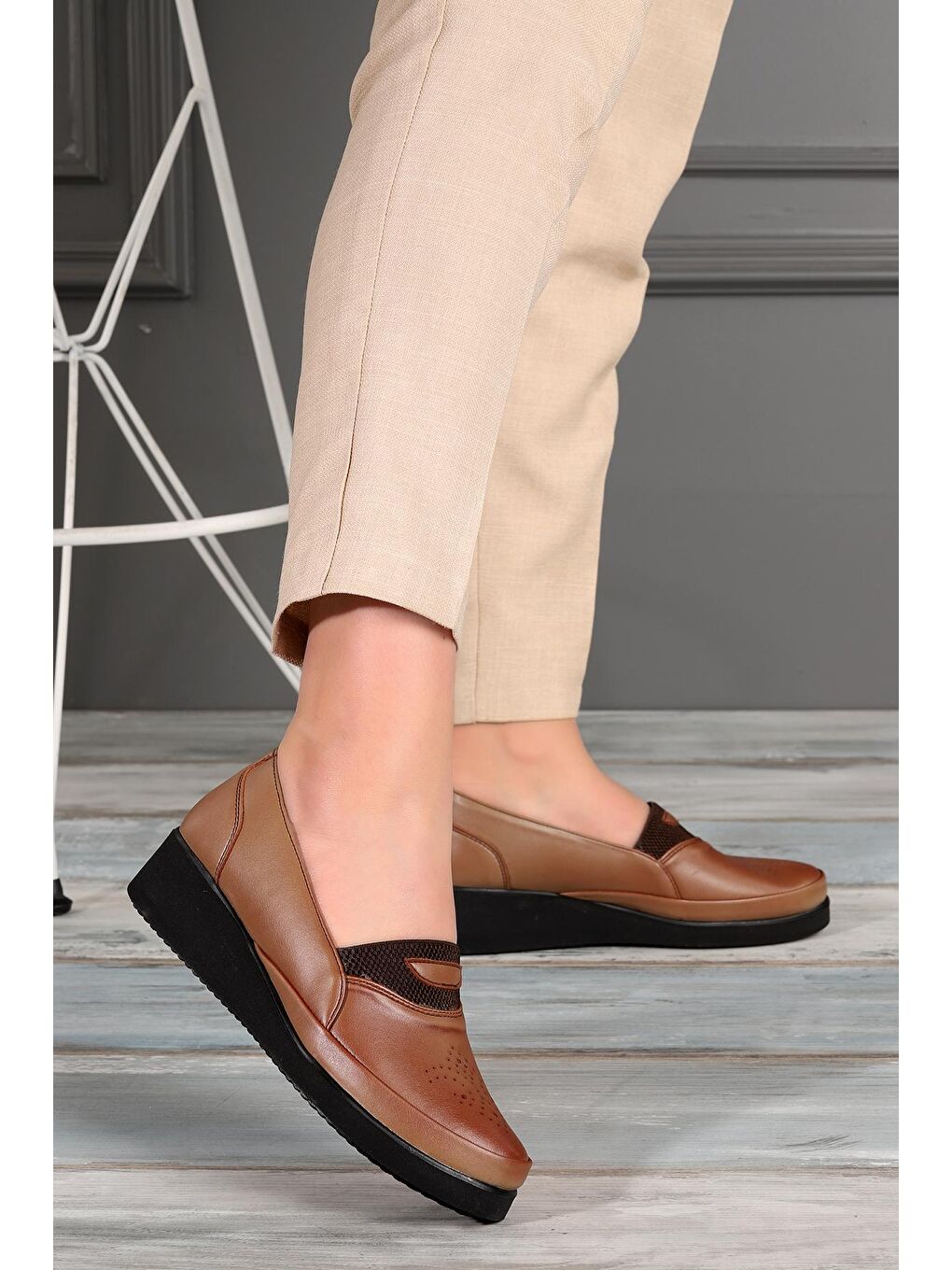 Bej Rahat Konfor Özel Topuk Jeli Anne Günlük Ayakkabı Y502-2