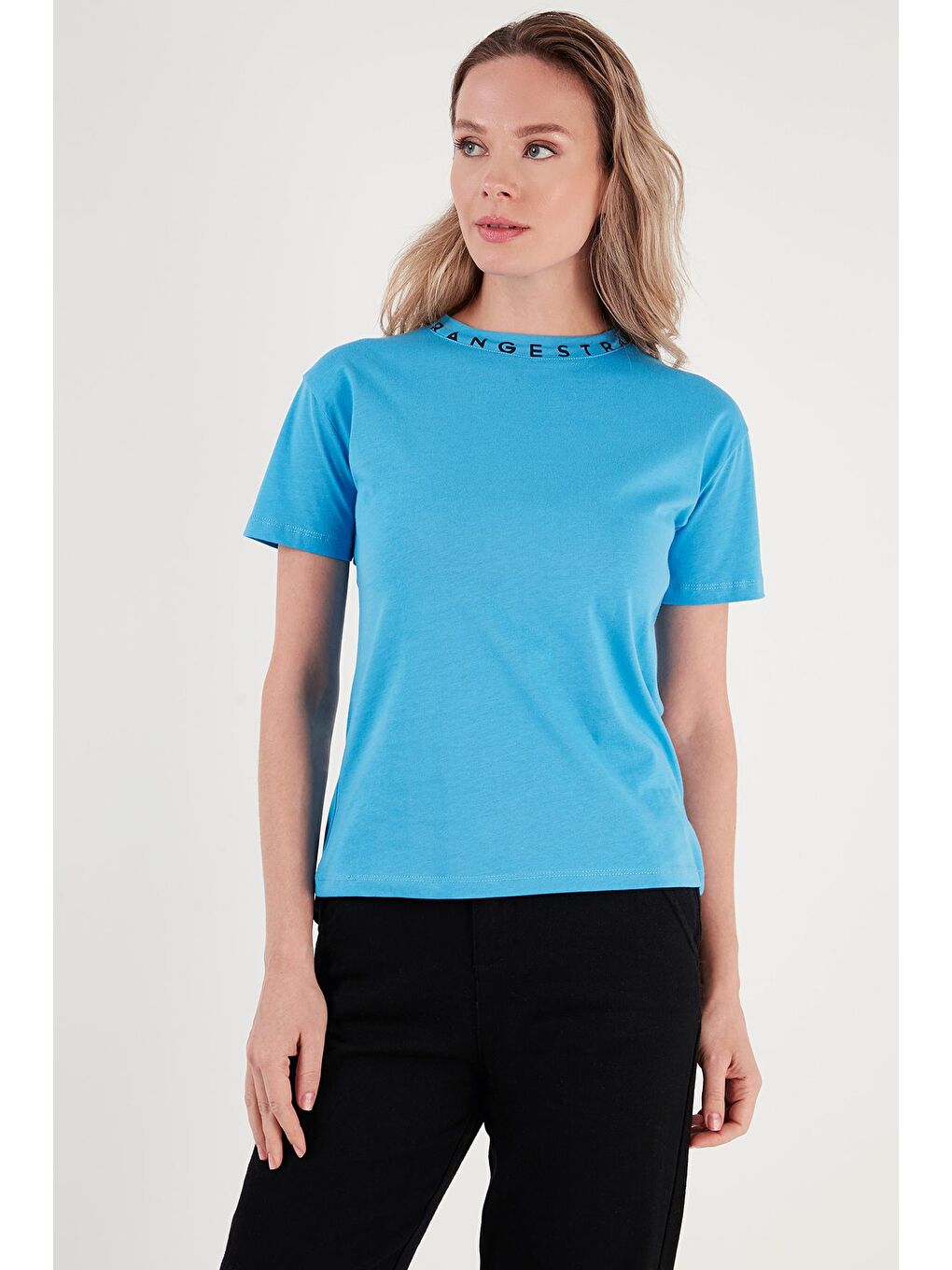 Lela Mavi Yakası Baskılı Bisiklet Yaka Basic Örme T Shirt 5864054 - 4