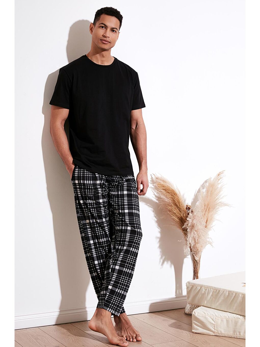 Siyah Ekoseli Elastik Bel Bantlı %100 Pamuk Regular Fit Cepli Pijama Altı 60961006-3