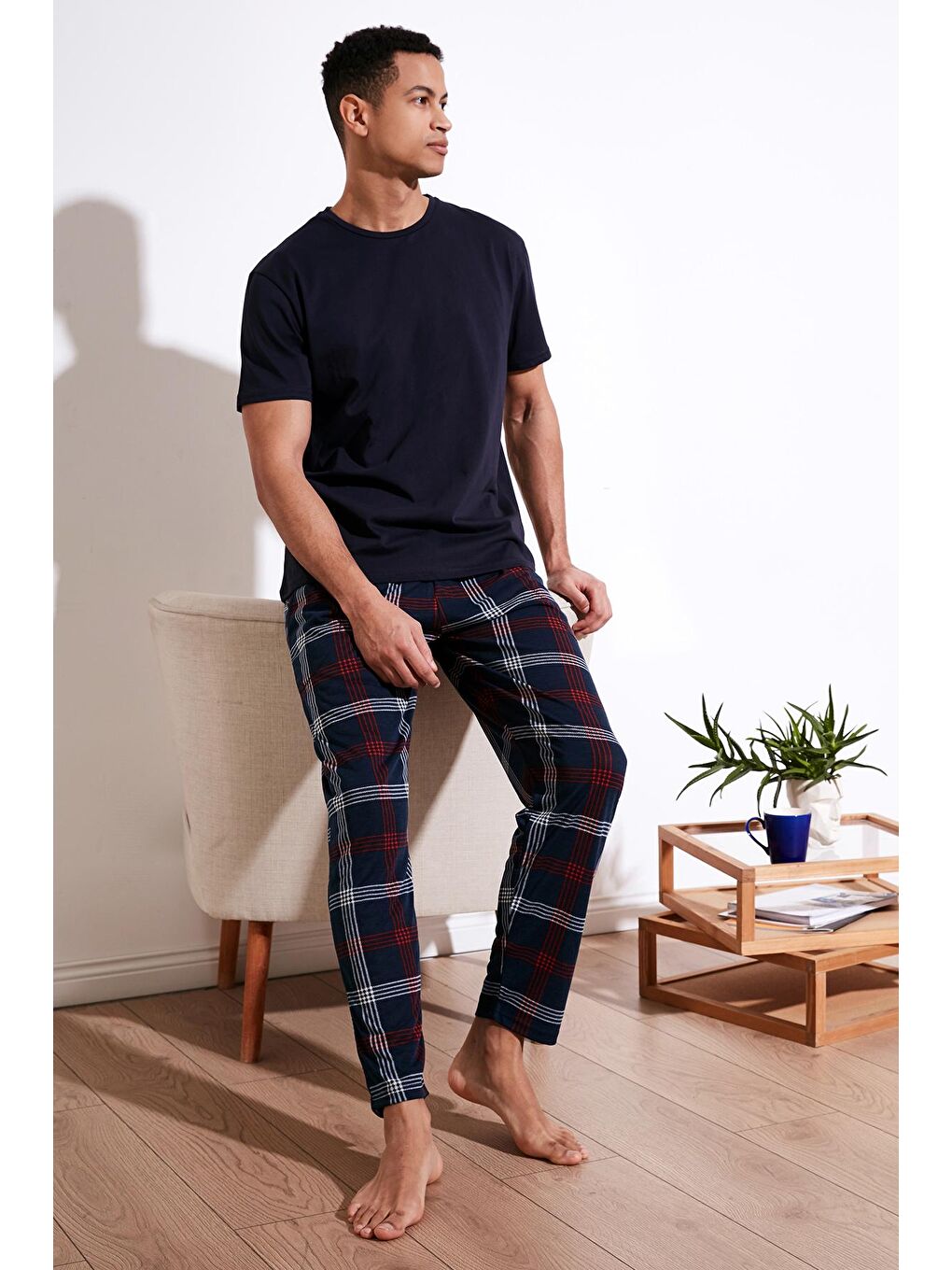 Lacivert Ekoseli Elastik Bel Bantlı %100 Pamuk Regular Fit Cepli Pijama Altı 60961006-2