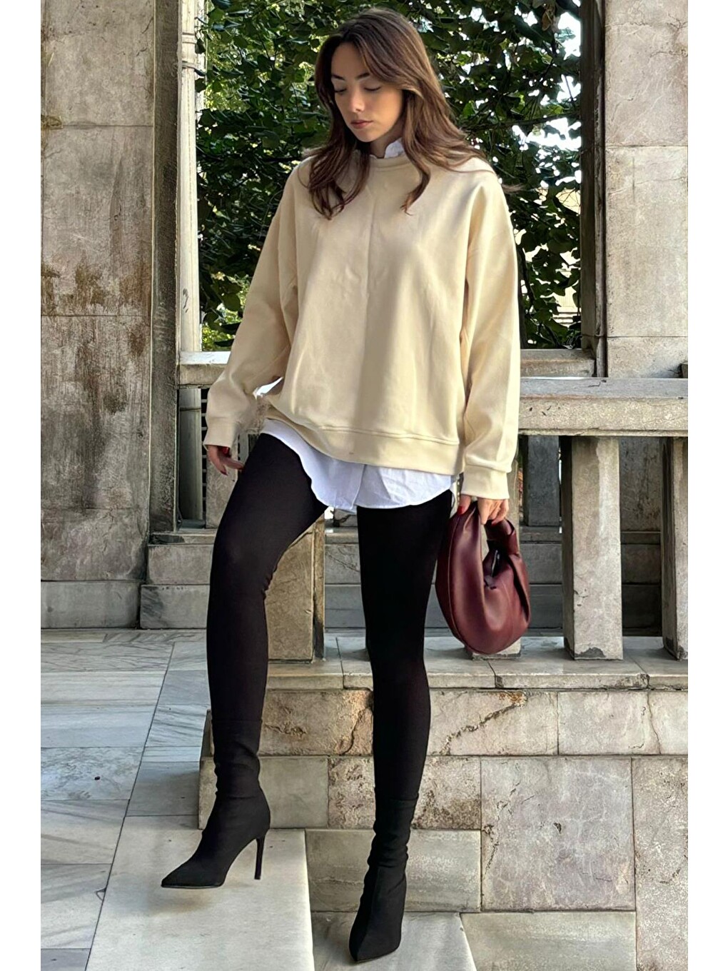 Bej Bisiklet Yaka Basic Sweatshirt Mg2185