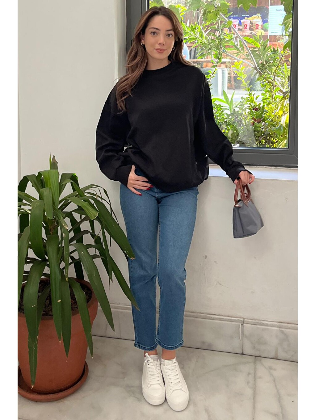 Siyah Bisiklet Yaka Basic Sweatshirt Mg2185-2