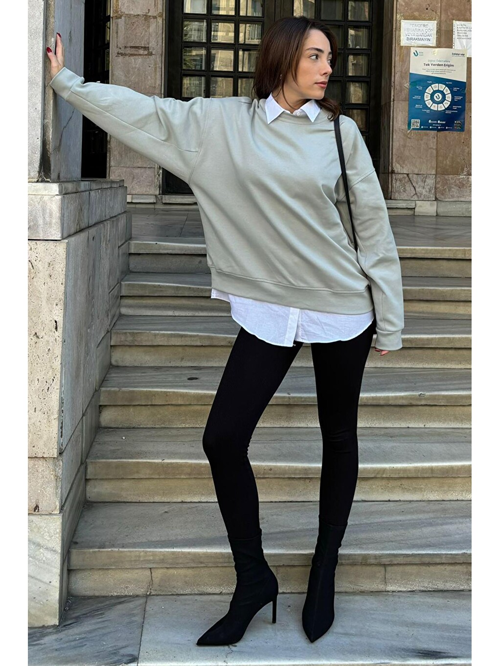 Boyalı Gri Bisiklet Yaka Basic Sweatshirt Mg2185-2