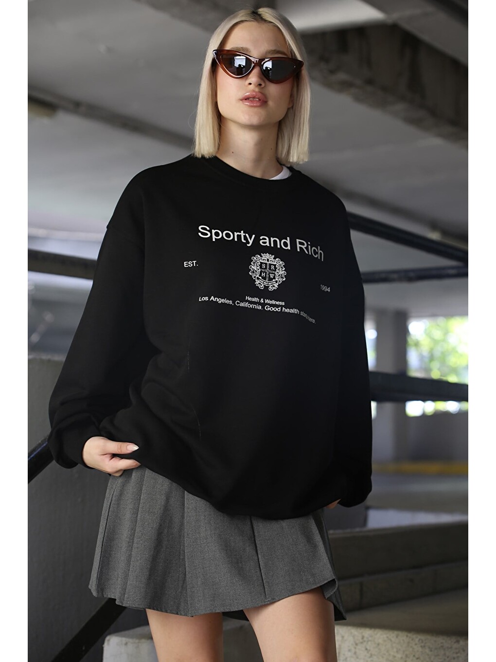 Siyah Bisiklet Yaka Baskılı Oversize Kadın Sweatshirt Mg1577-2