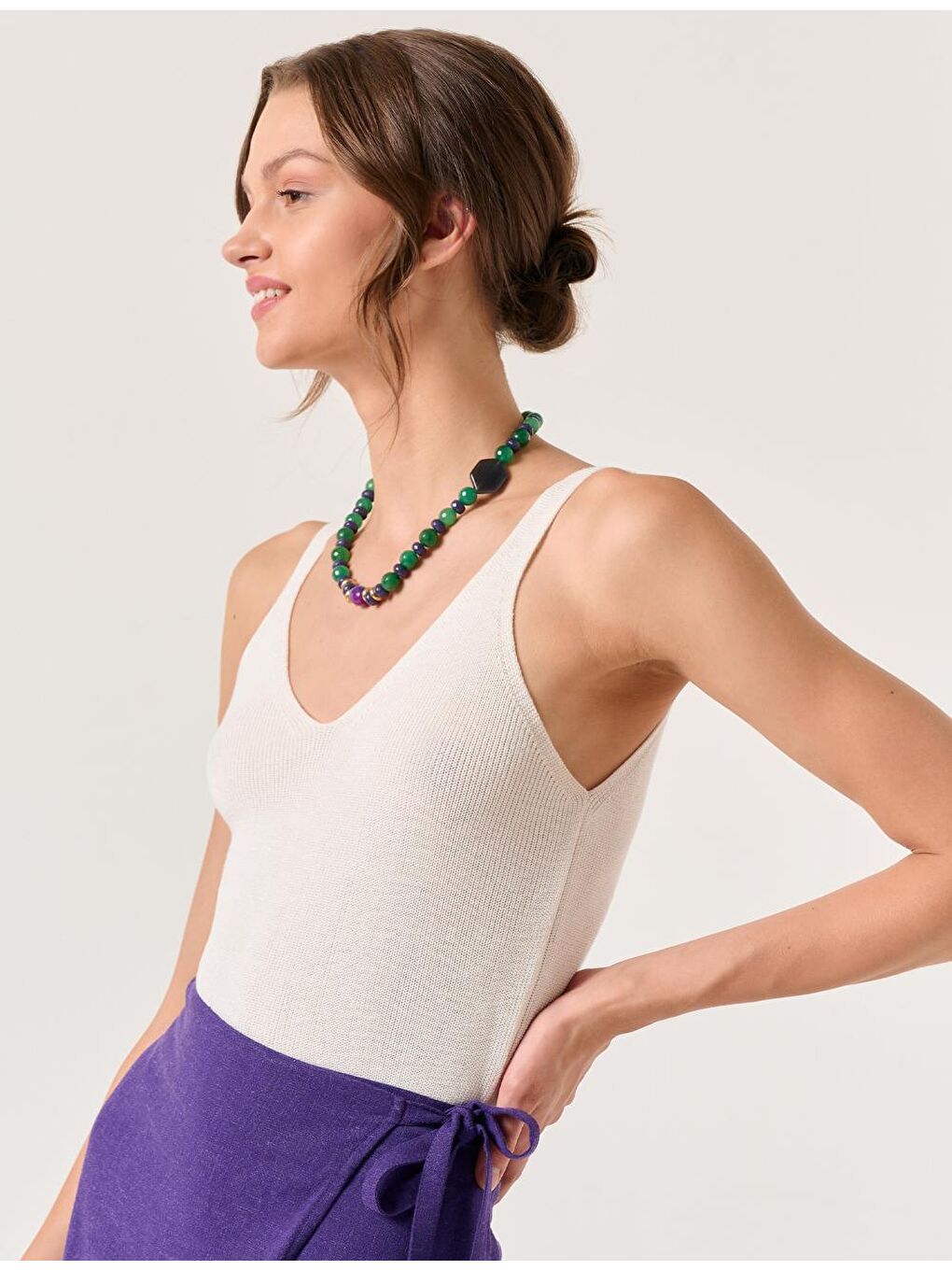 Beyaz V Yaka Kolsuz Yazlık Triko Atlet-4