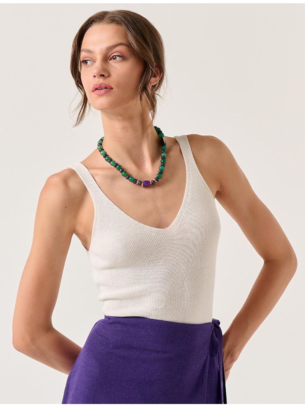 Beyaz V Yaka Kolsuz Yazlık Triko Atlet-3