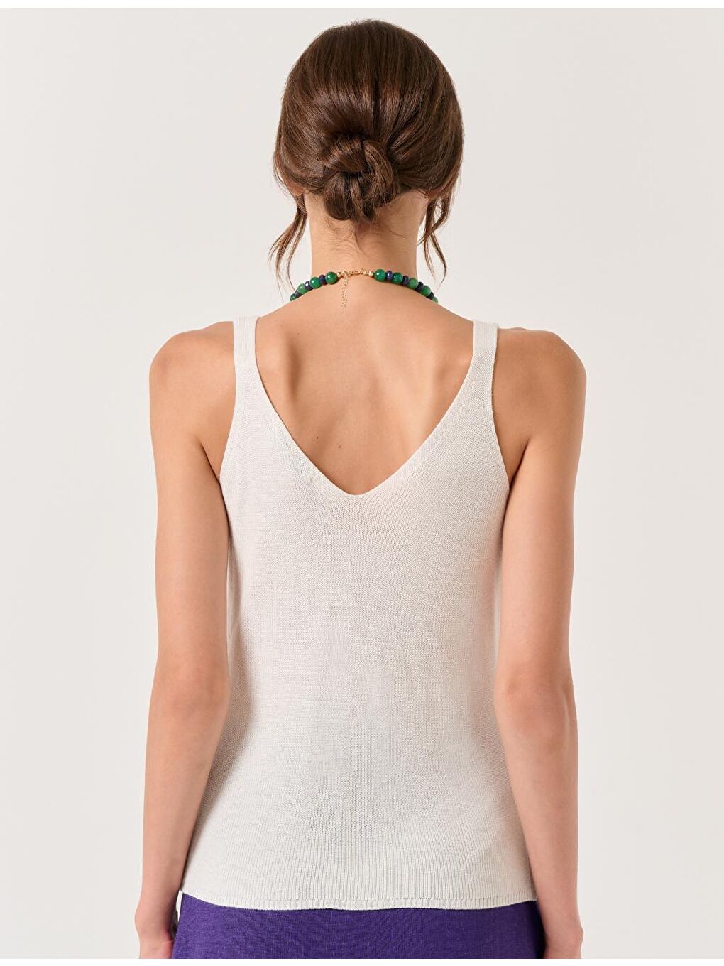 Beyaz V Yaka Kolsuz Yazlık Triko Atlet-5