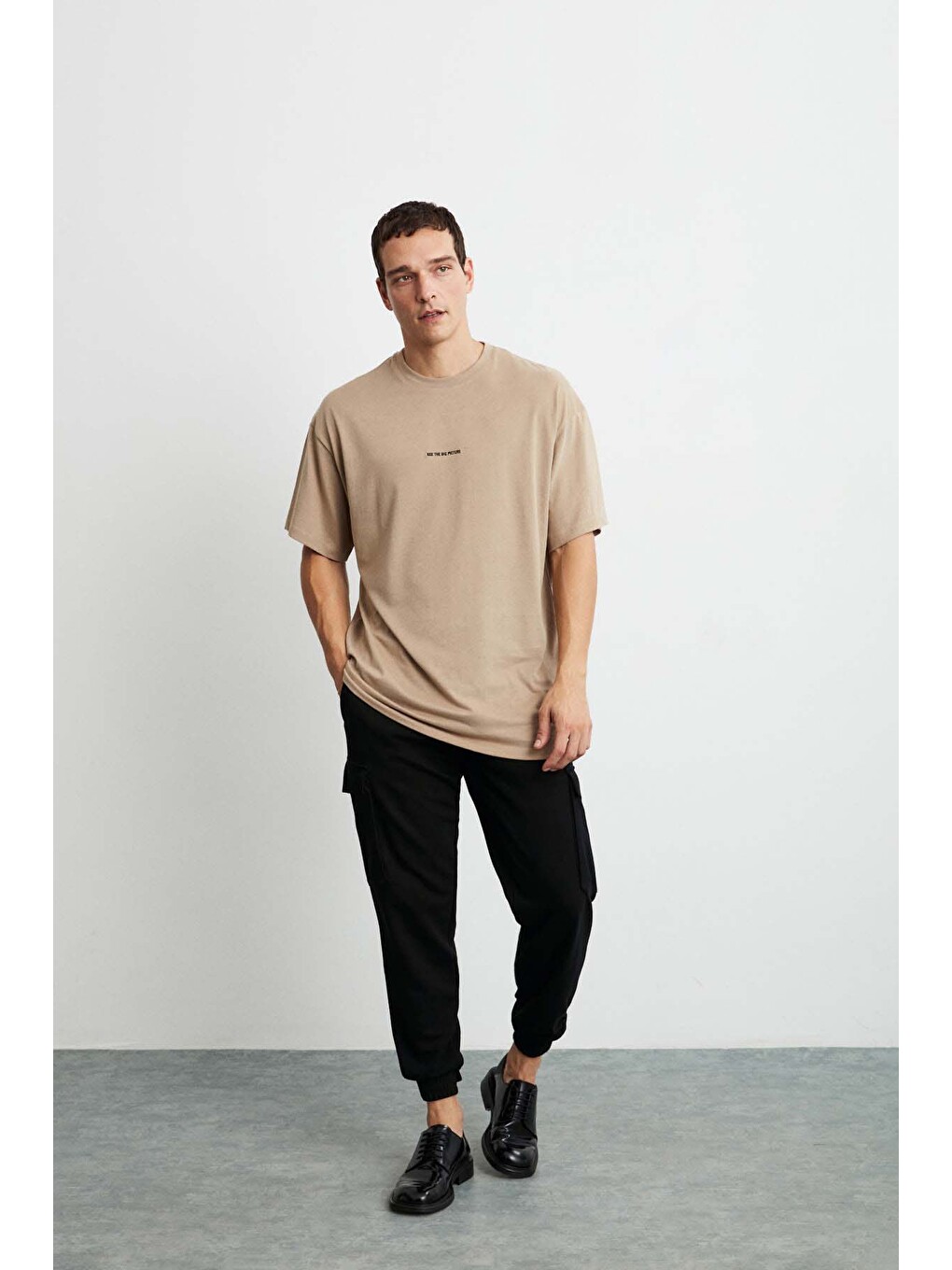 Rıver Erkek Oversize Fit Bol Kesim Nakış İşlemeli Basic Örme Bej Tişört-4