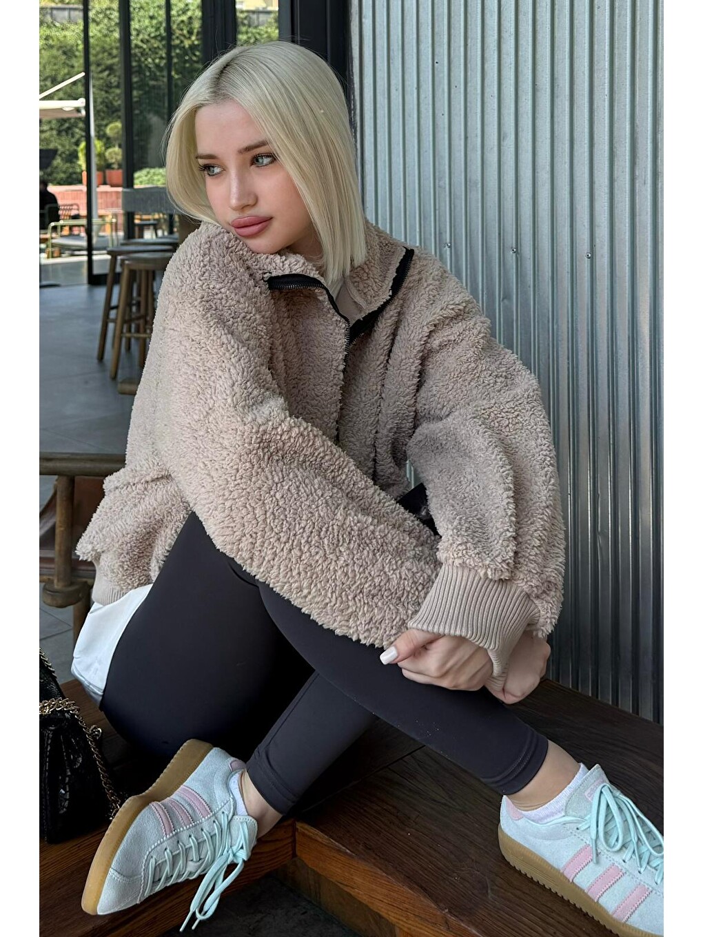 Bej Pelüş Fermuar Yaka Sweatshirt Mg1413-1