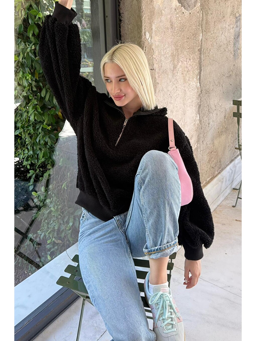 Siyah Pelüş Fermuar Yaka Sweatshirt Mg1413-2