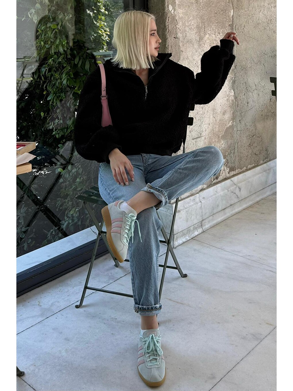 Siyah Pelüş Fermuar Yaka Sweatshirt Mg1413-3