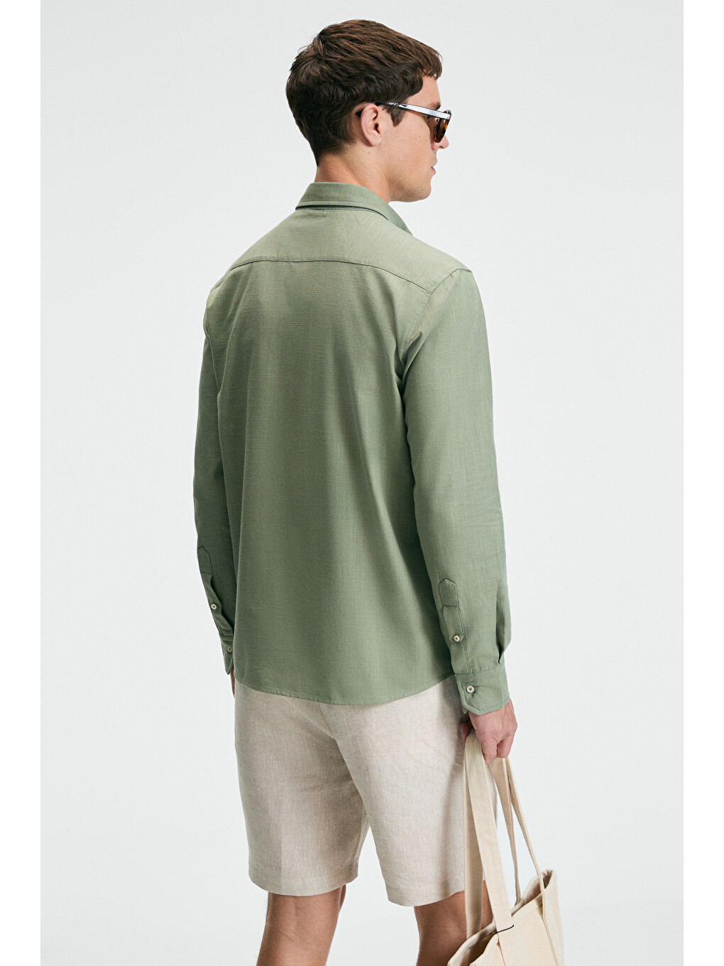 Erkek %100 Pamuk Slim Fit Dar Kesim Düğmeli Yaka Keten Görünümlü Flamlı Haki Gömlek-5