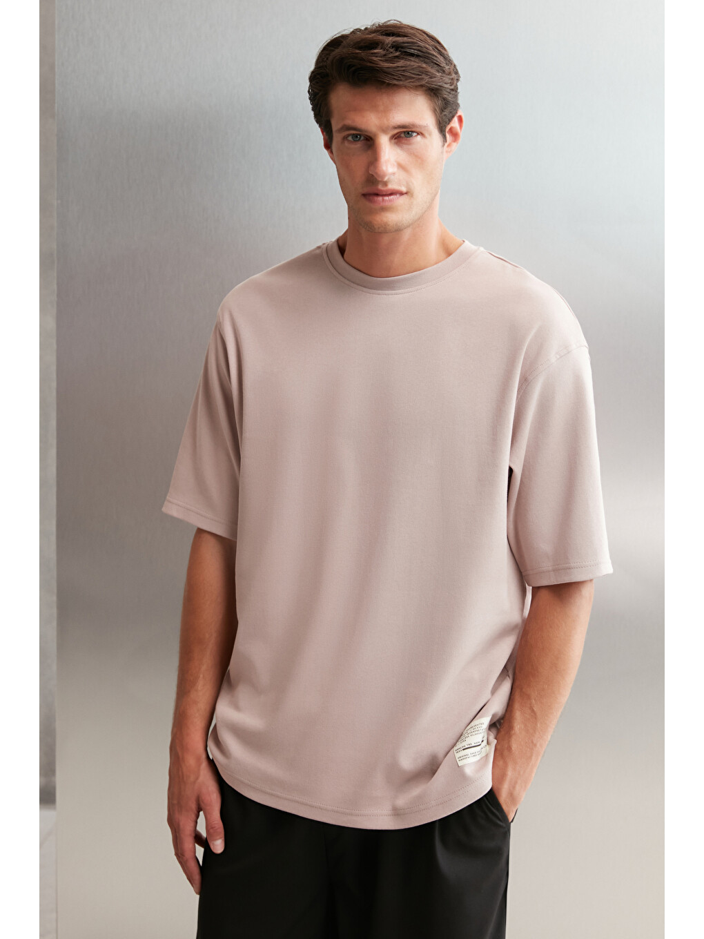 Erkek %100 Organik Pamuklu Kalın Kumaşlı Özel Dokulu Etiket Detaylı Oversize Pembe Tişört-1
