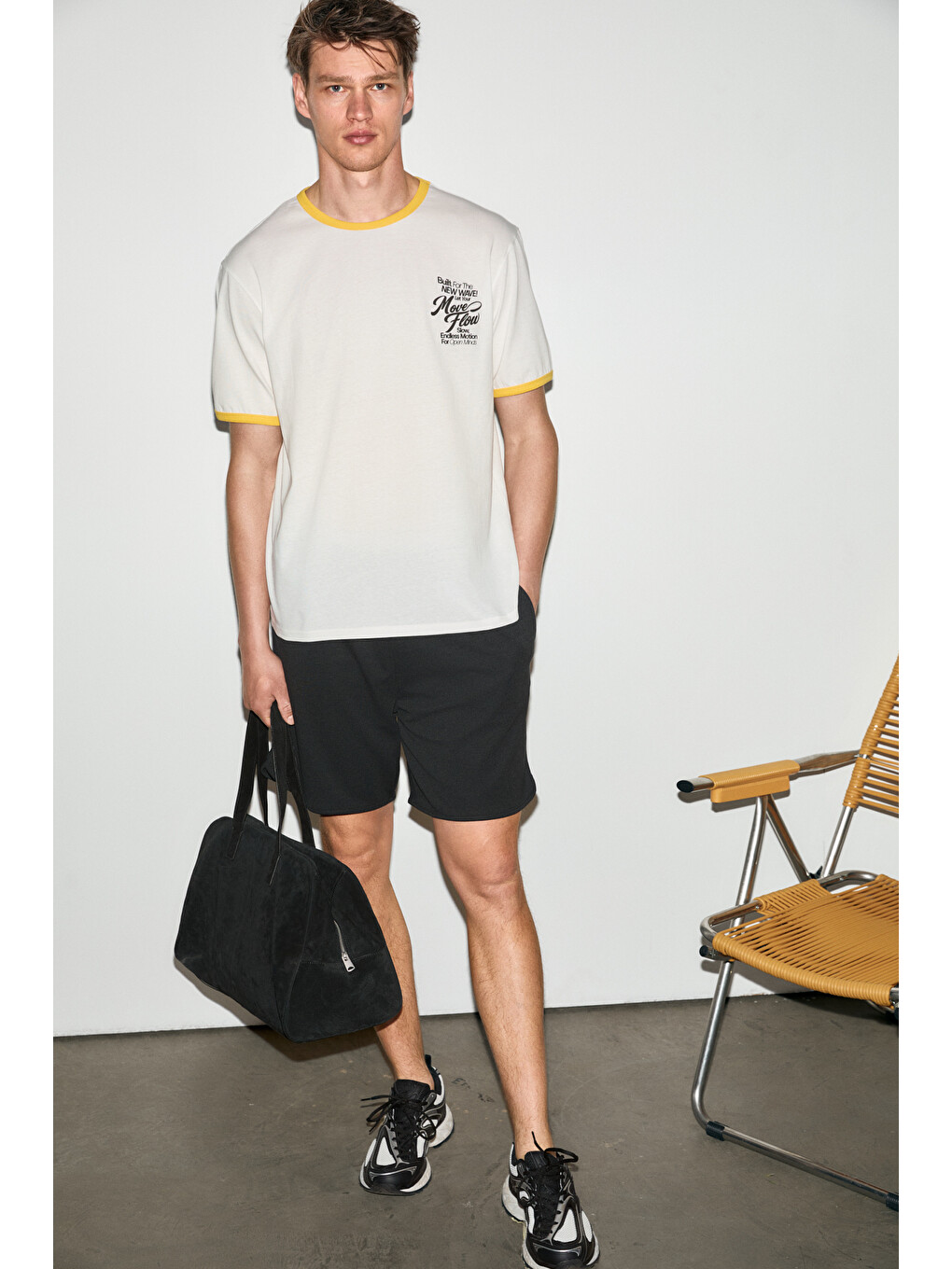 Golondro Erkek %100 Organik Pamuklu Kontrast Biyeli Baskı Detaylı Regular Fit Ekru T-shirt-3