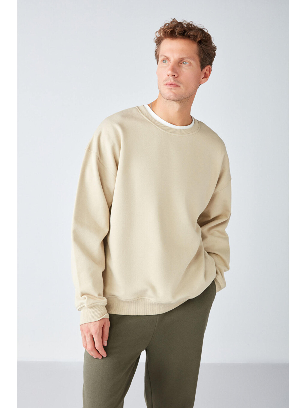 Stephan Erkek Yumuşacık Kumaşlı Organik Pamuklu Oversize Fit Yuvarlak Yakalı Bej Sweatshirt
