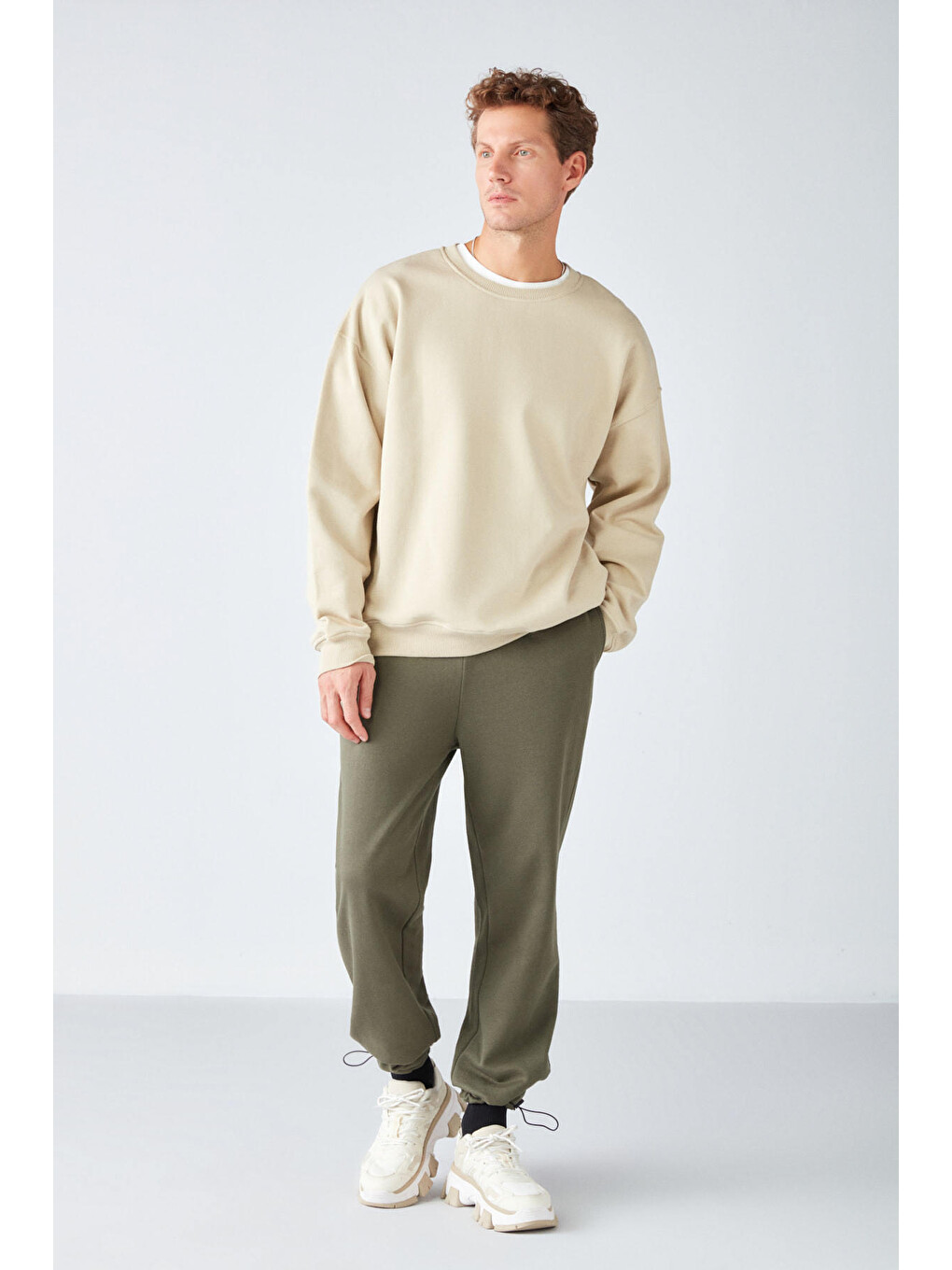 Stephan Erkek Yumuşacık Kumaşlı Organik Pamuklu Oversize Fit Yuvarlak Yakalı Bej Sweatshirt-1
