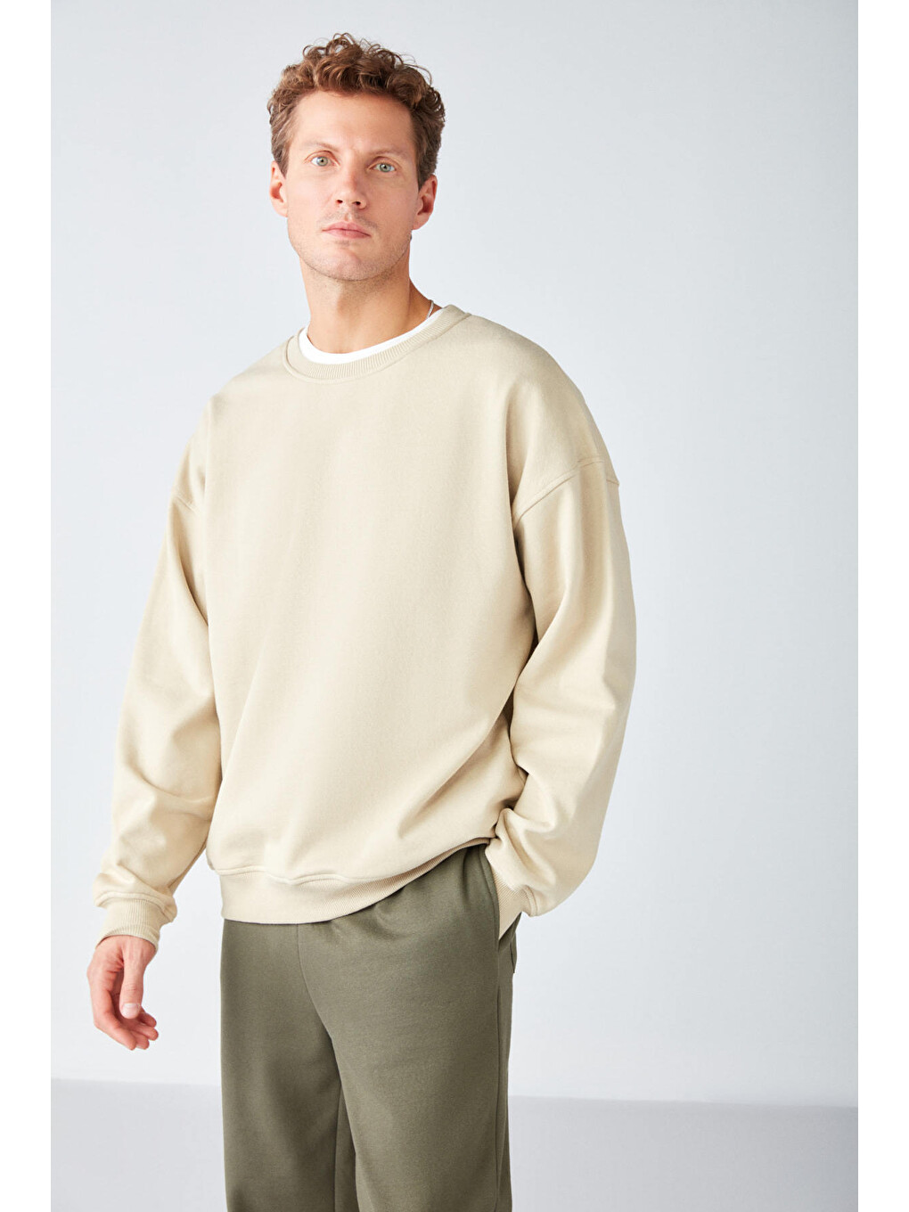 Stephan Erkek Yumuşacık Kumaşlı Organik Pamuklu Oversize Fit Yuvarlak Yakalı Bej Sweatshirt-2