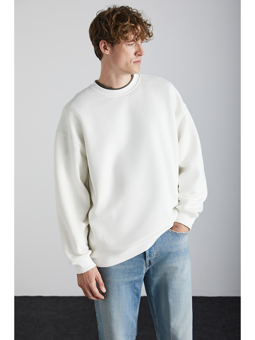 Stephan Erkek Yumuşacık Kumaşlı Organik Pamuklu Oversize Fit Yuvarlak Yakalı Ekru Sweatshirt-3