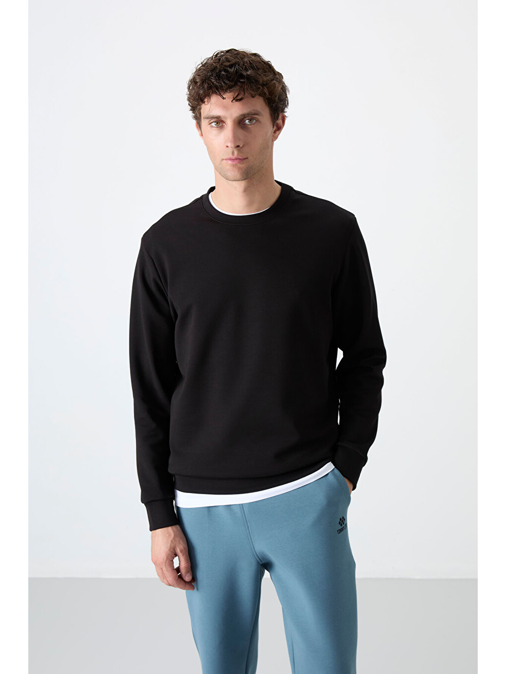 Siyah Basic Bisiklet Yaka Rahat Form Erkek Sweatshirt - 88053-1