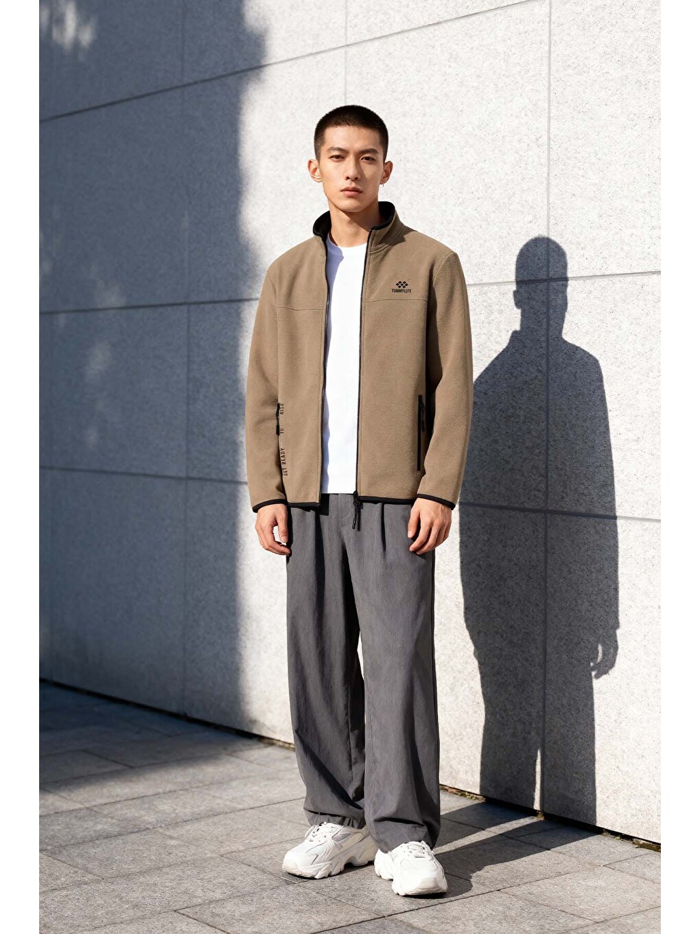 Kahverengi Camel Yazı Nakışlı Dik Yaka Standart Kalıp Erkek Fermuarlı Sweatshirt Hırka Polar - 87992