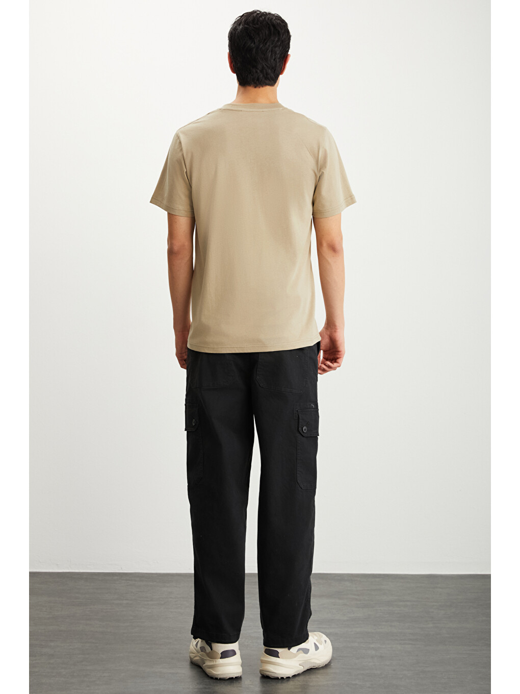 Bej Erkek Slim Fit Dar Kesim %100 Organik Pamuklu Yana Kayan Dikişli Basic Örme Vizon Tişört-5