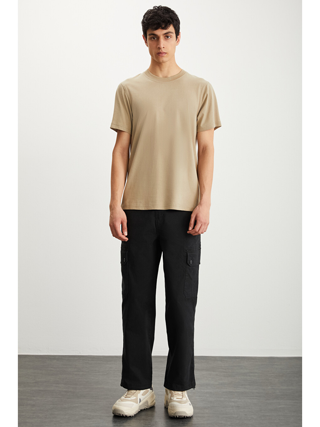 Bej Erkek Slim Fit Dar Kesim %100 Organik Pamuklu Yana Kayan Dikişli Basic Örme Vizon Tişört-2