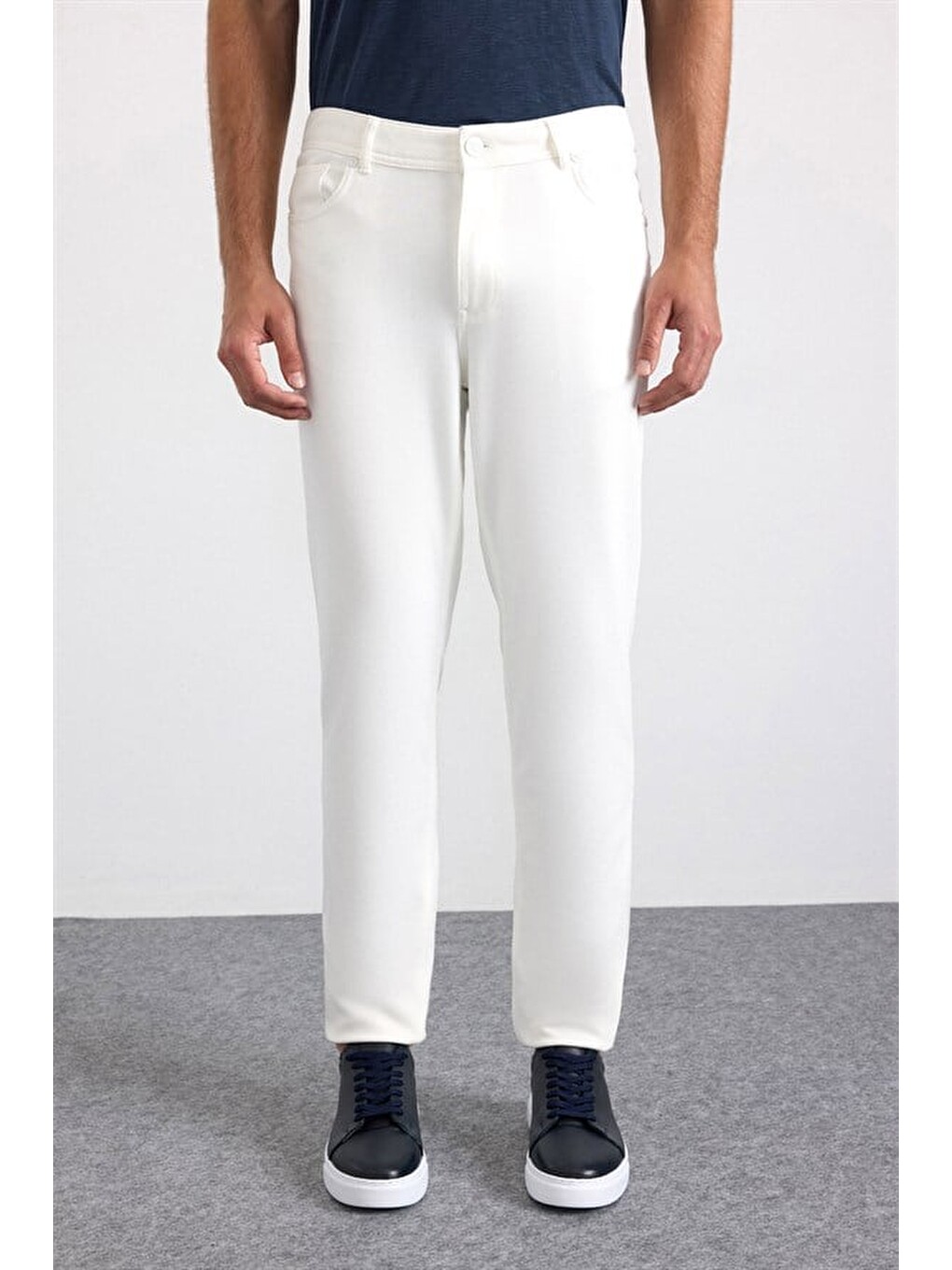 Beyaz Slim Karışık Desen Armürlü Normal Bel Casual Pantolon-1