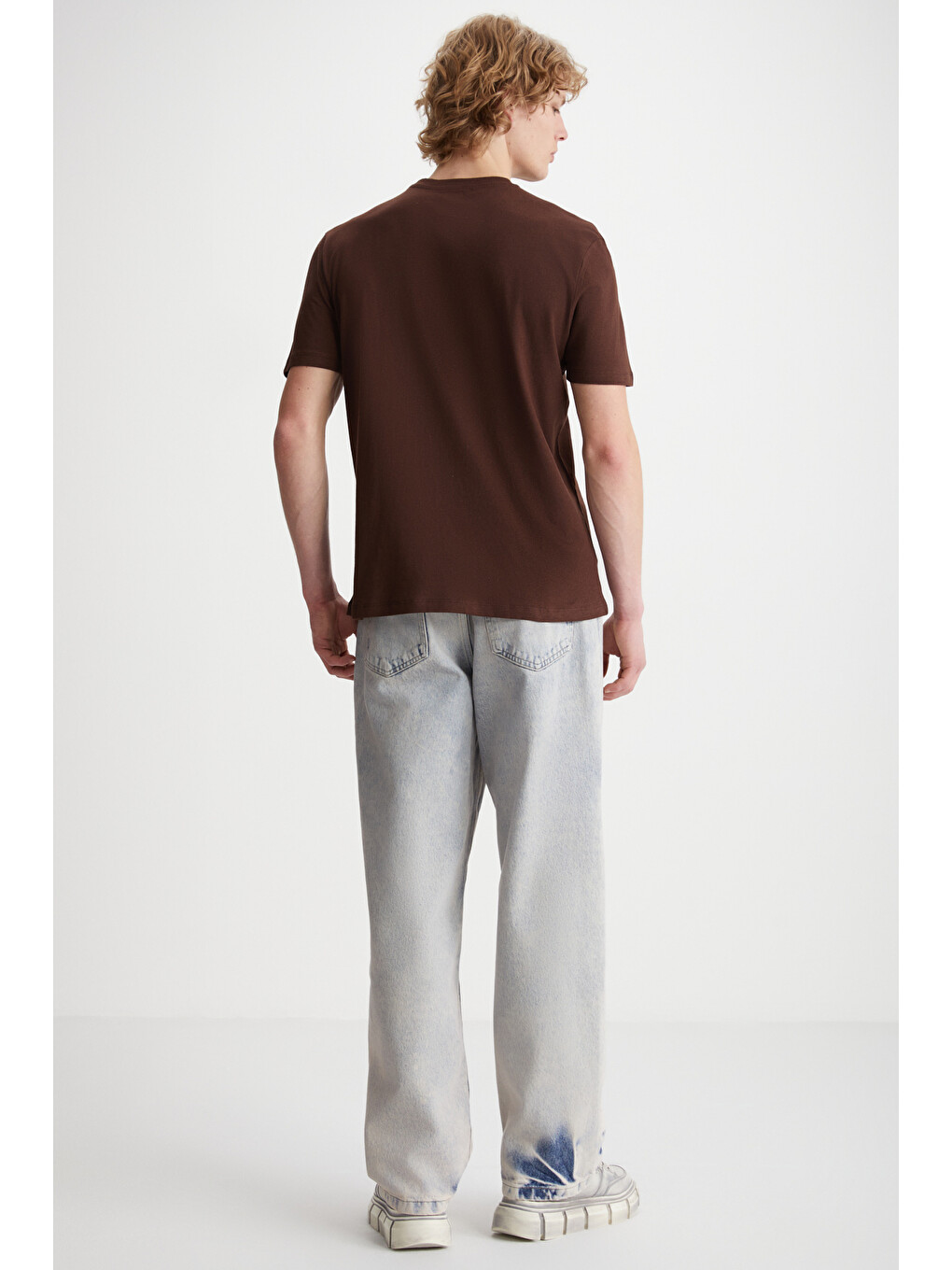 Kahverengi Erkek Slim Fit Dar Kesim %100 Organik Pamuklu Yana Kayan Dikişli Basic Örme Acı Kahve T-shir-4