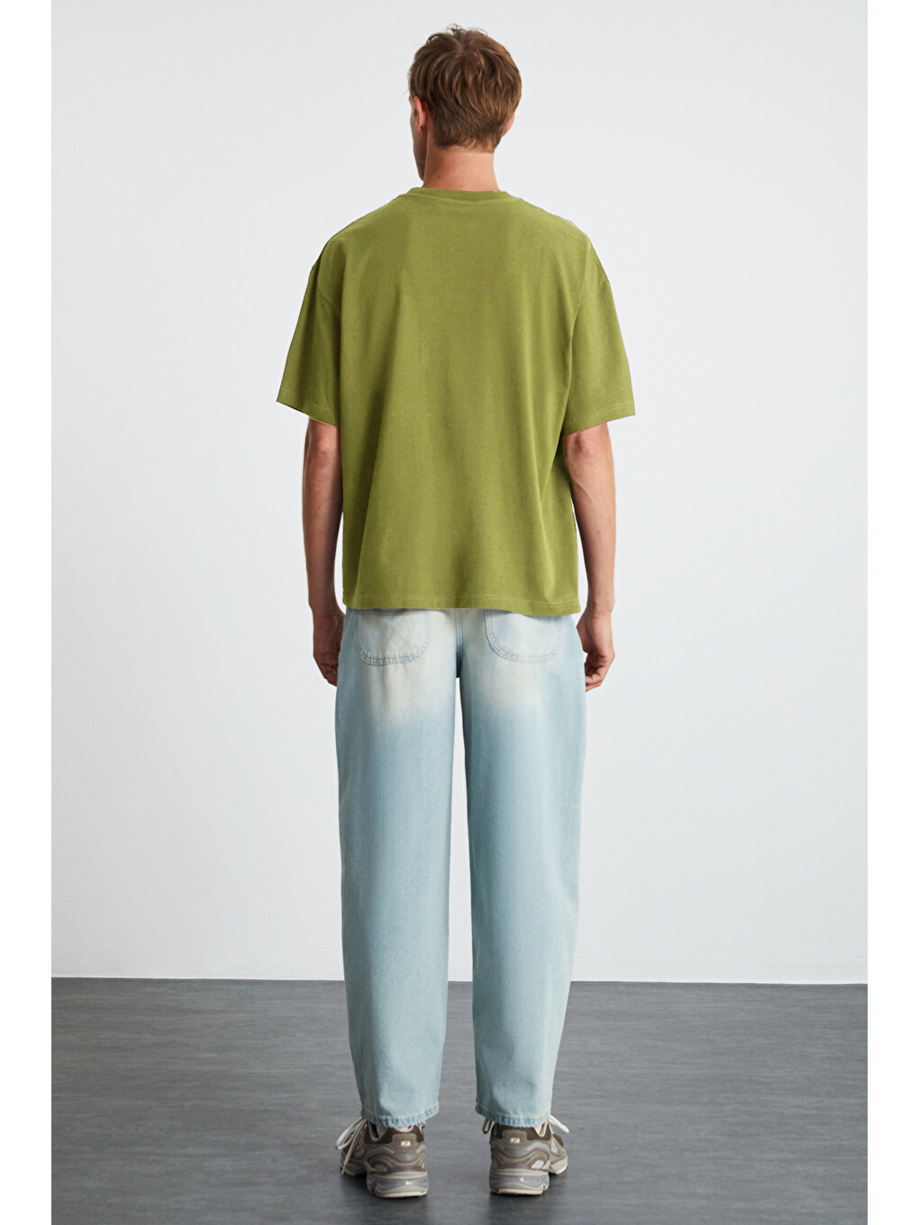Erkek Oversize Fit %100 Organik Pamuk Kalın Dokulu Bisiklet Yakalı Açık Yeşil Tişört-4