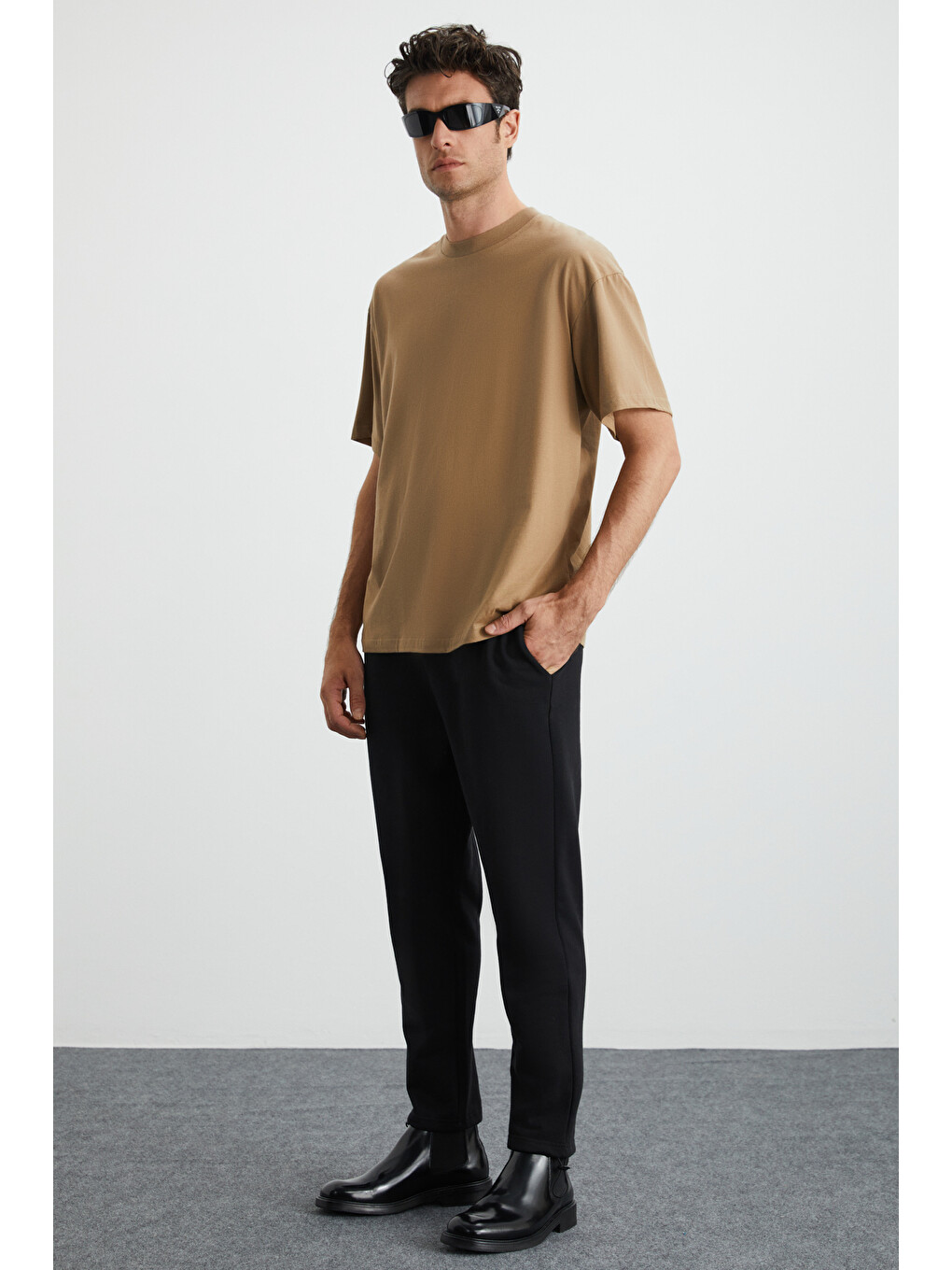 Bej Erkek Oversize Fit %100 Organik Pamuk Kalın Dokulu Bisiklet Yakalı Vizon Tişört-1
