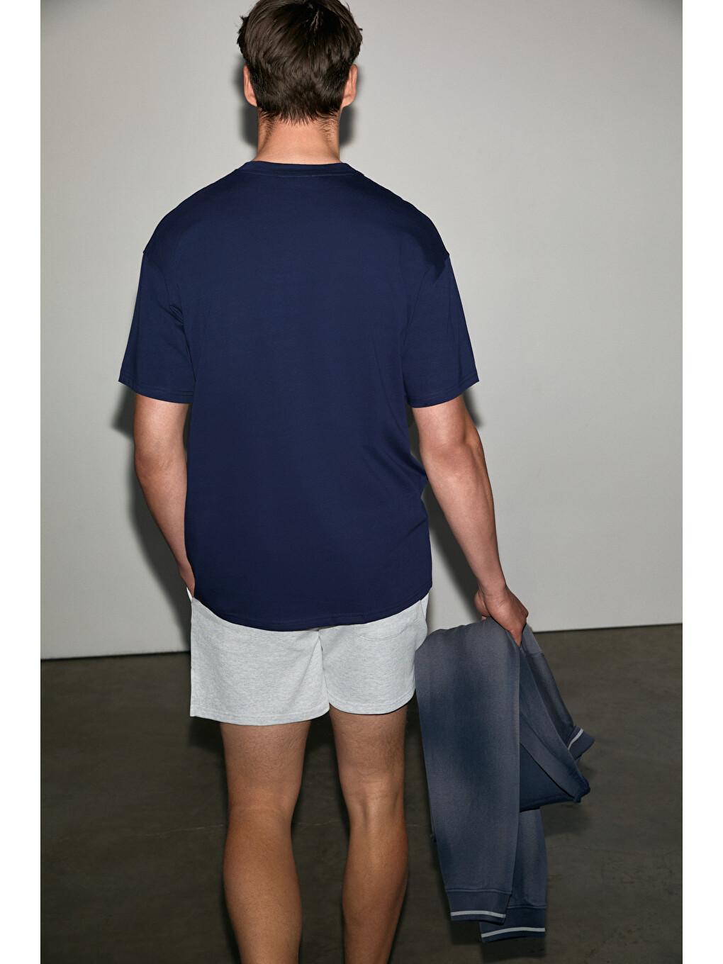 Antonıo Erkek Baskı Detaylı %100 Organik Pamuk 3 İplik Örme Oversize Lacivert T-shirt-3