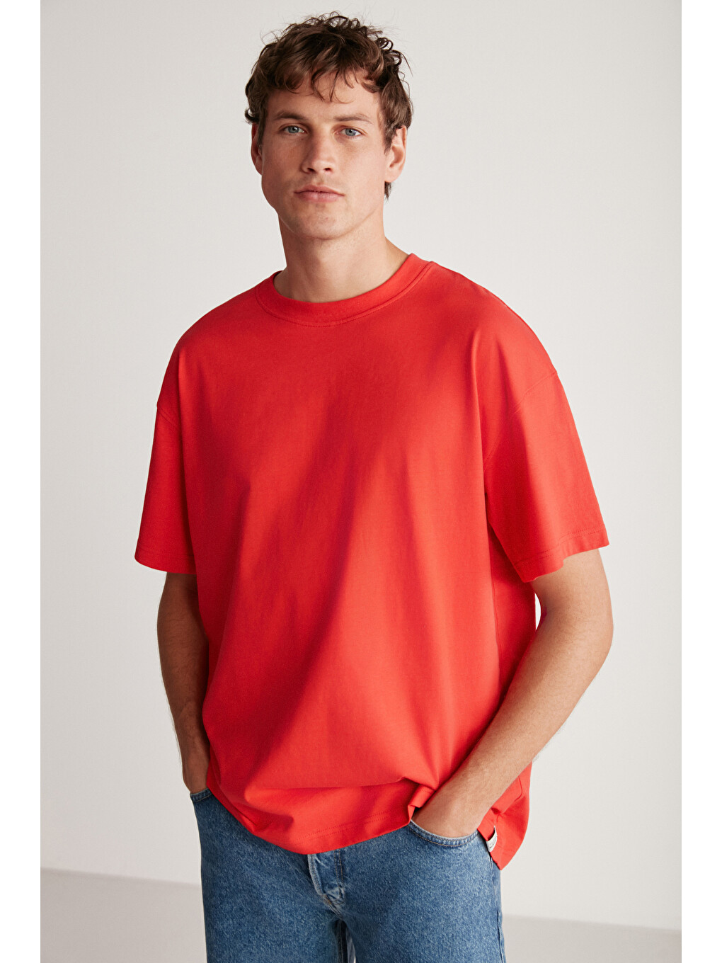 Erkek Oversize Fit %100 Organik Pamuk Kalın Dokulu Bisiklet Yakalı Kırmızı Tişört-1