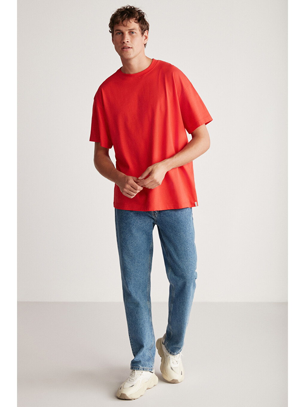 Erkek Oversize Fit %100 Organik Pamuk Kalın Dokulu Bisiklet Yakalı Kırmızı Tişört-3