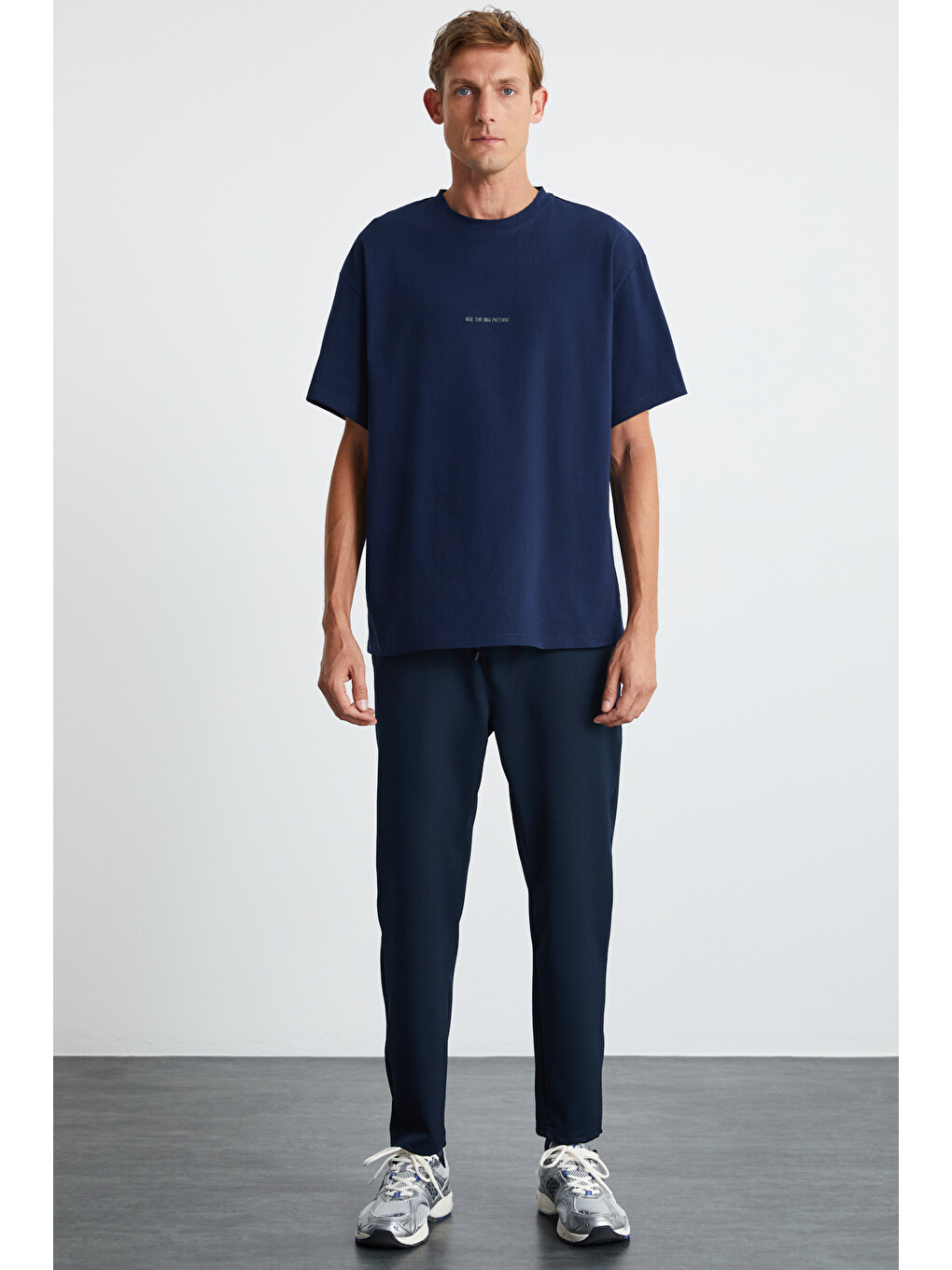 Rıver Erkek Oversize Fit Bol Kesim Nakış İşlemeli Basic Örme Lacivert Tişört-1