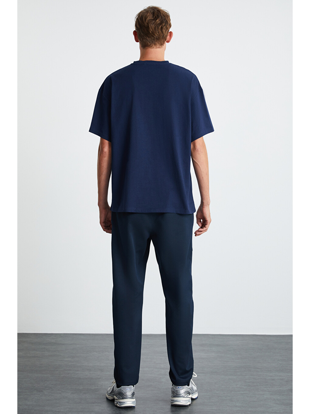 Rıver Erkek Oversize Fit Bol Kesim Nakış İşlemeli Basic Örme Lacivert Tişört-4