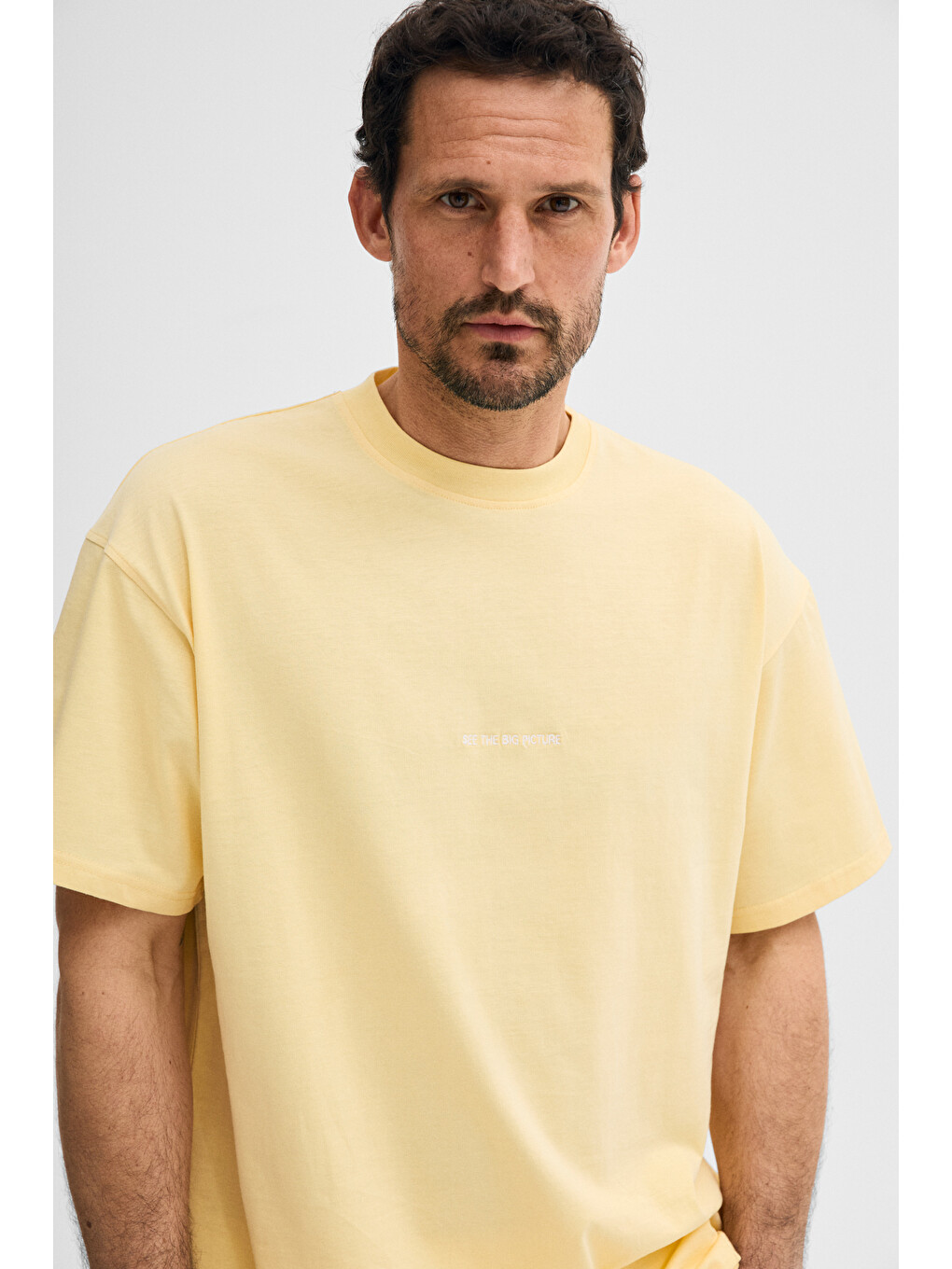Rıver Erkek Oversize Fit Bol Kesim Nakış İşlemeli Basic Örme Açık Sarı Tişört-1