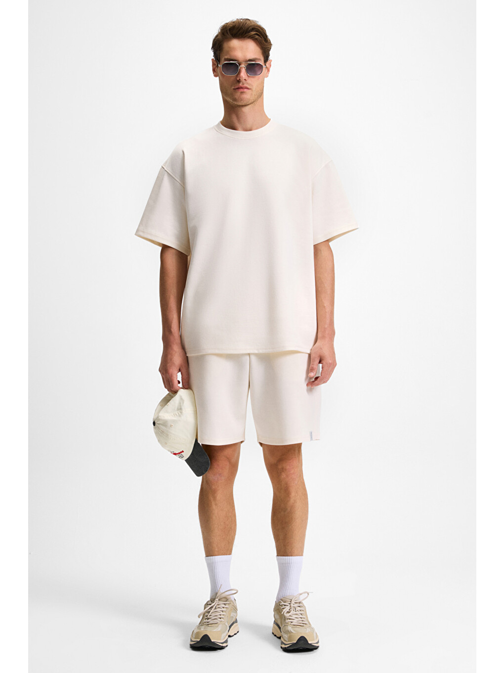 Erkek Beli Lastikli Arka Tek Cepli Kordonlu Relaxed Fit Ekru Şort-4
