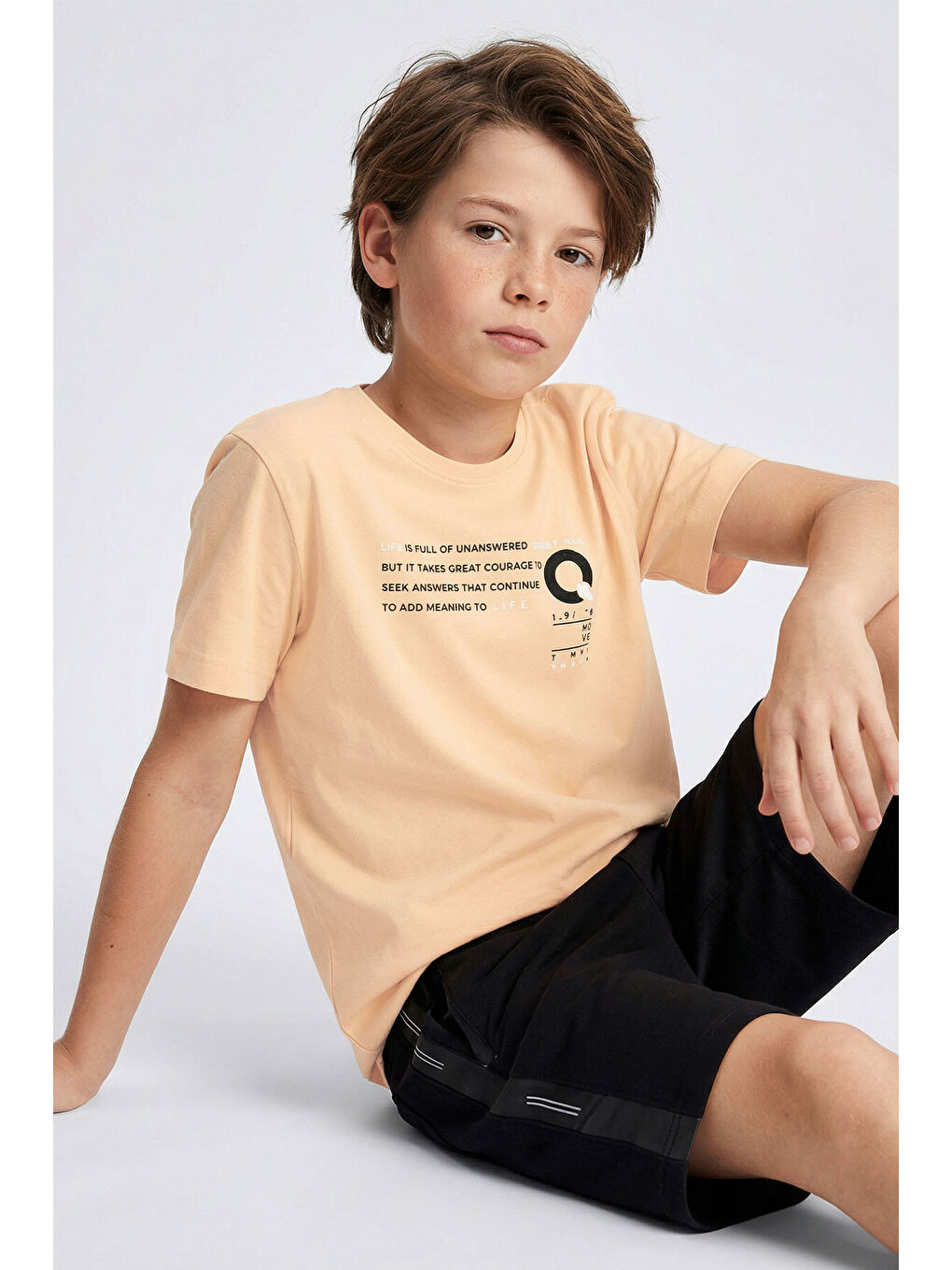 Turuncu Kavun Içi Baskı Detaylı O Yaka Standart Kalıp Erkek Çocuk Tişört - 11145