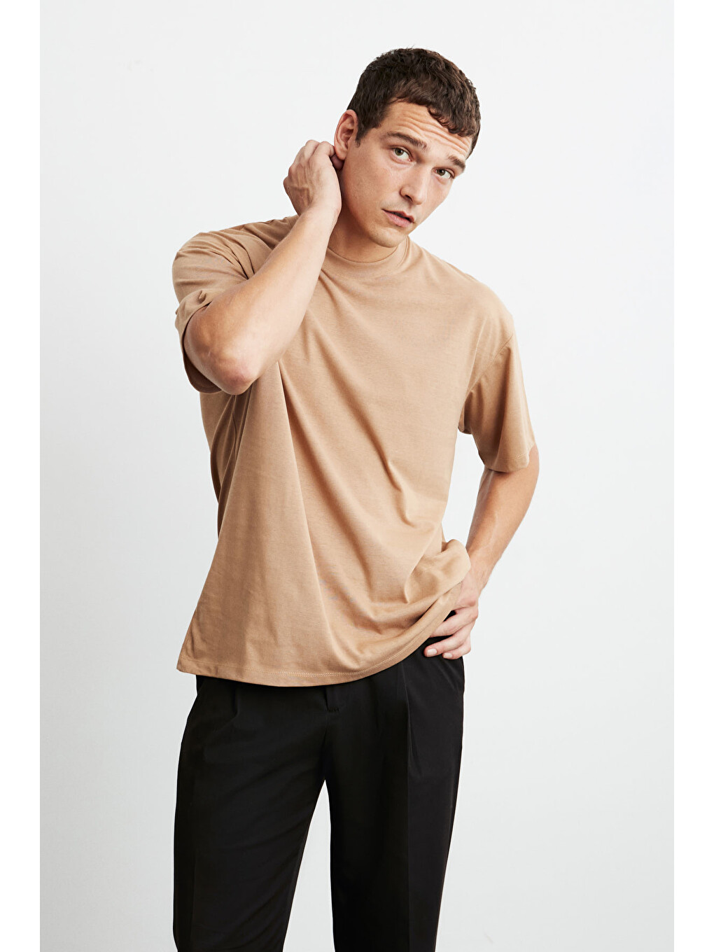 Erkek Oversize Fit %100 Organik Pamuk Kalın Dokulu Bisiklet Yakalı Kahverengi Tişört-4