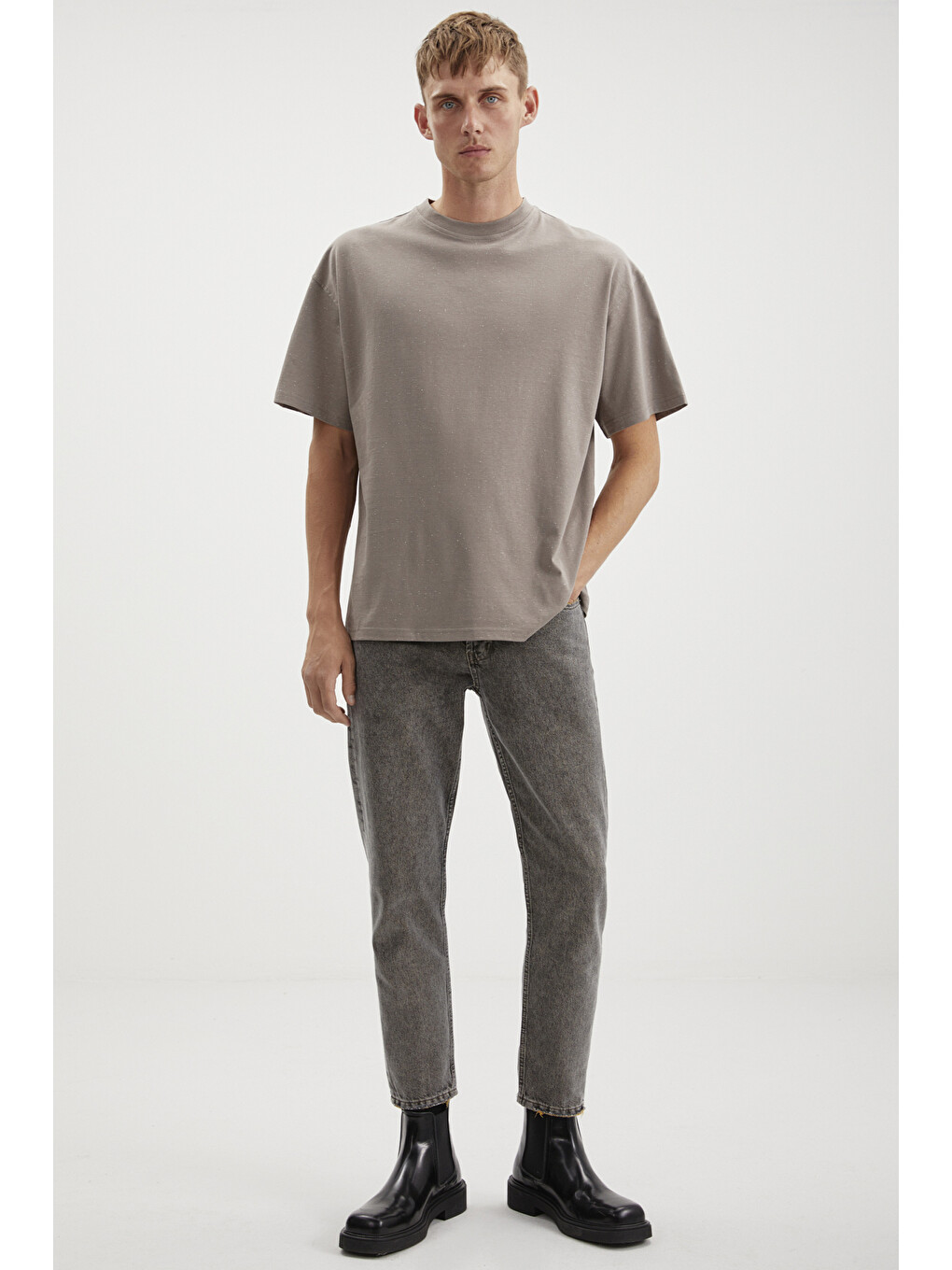 Bej Erkek Oversize Fit Yagmur Damlacıklı Görüntülü Özel Dokulu Vizon Tişört-1