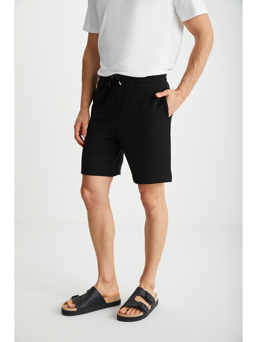 Lorven Erkek Bağlamalı Regular Fit Siyah Şort | Bermuda