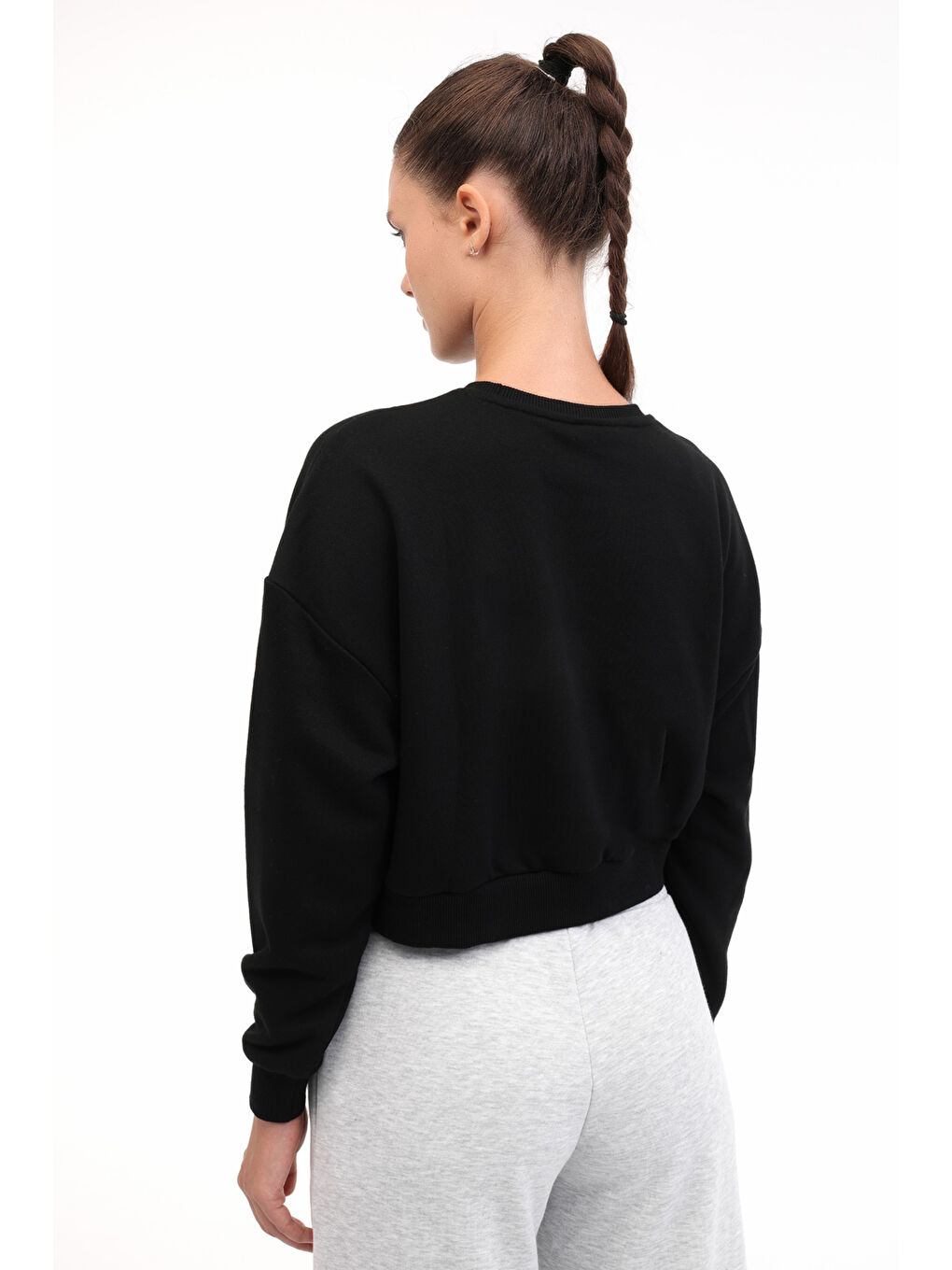 WL 16KUTAN BTS799 5PR Siyah Kadın Sweatshirt-1