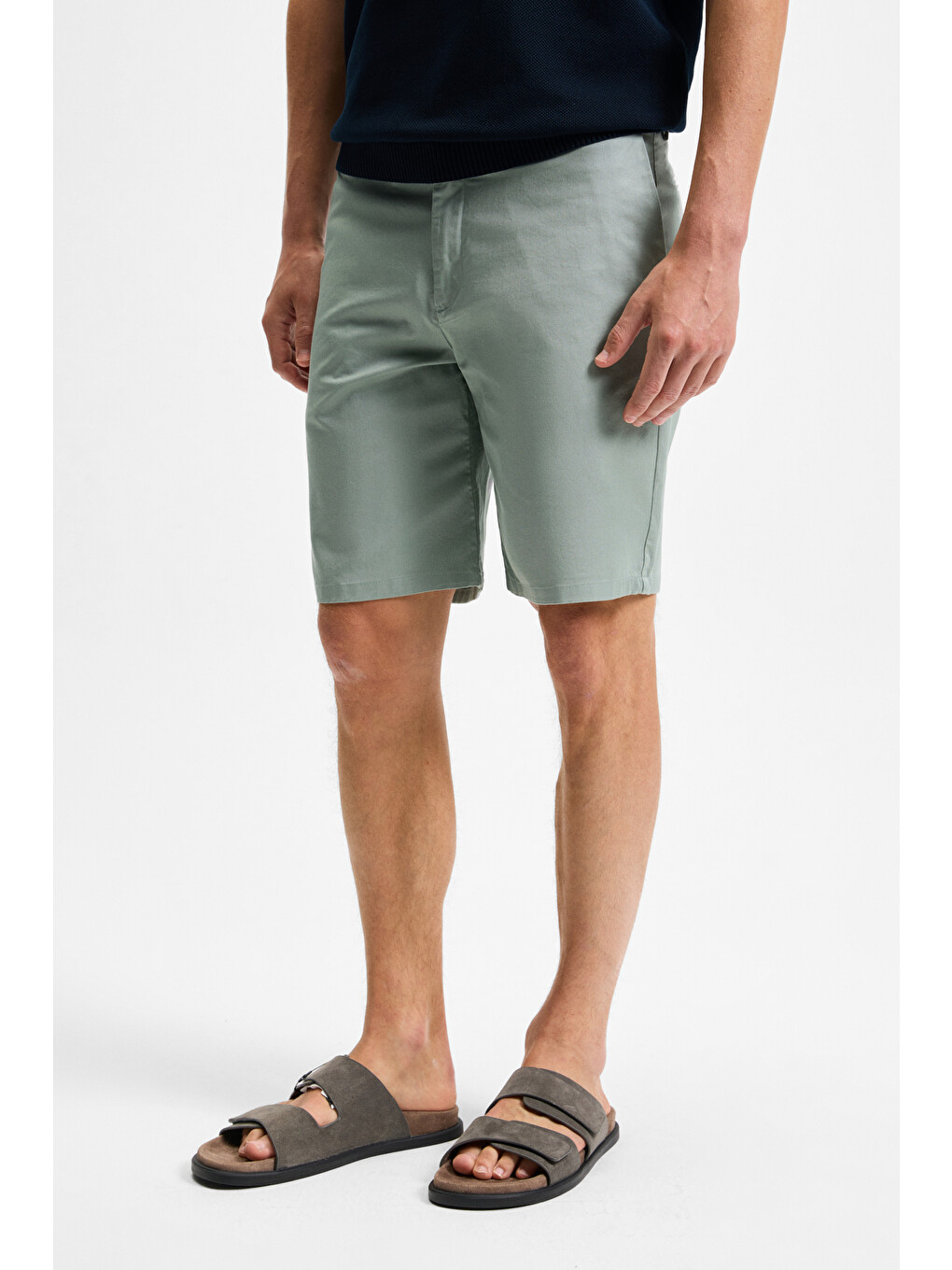 Erkek Yanları Cepli Fermuarlı Elastanlı Slim Fit Yeşil Şort-3